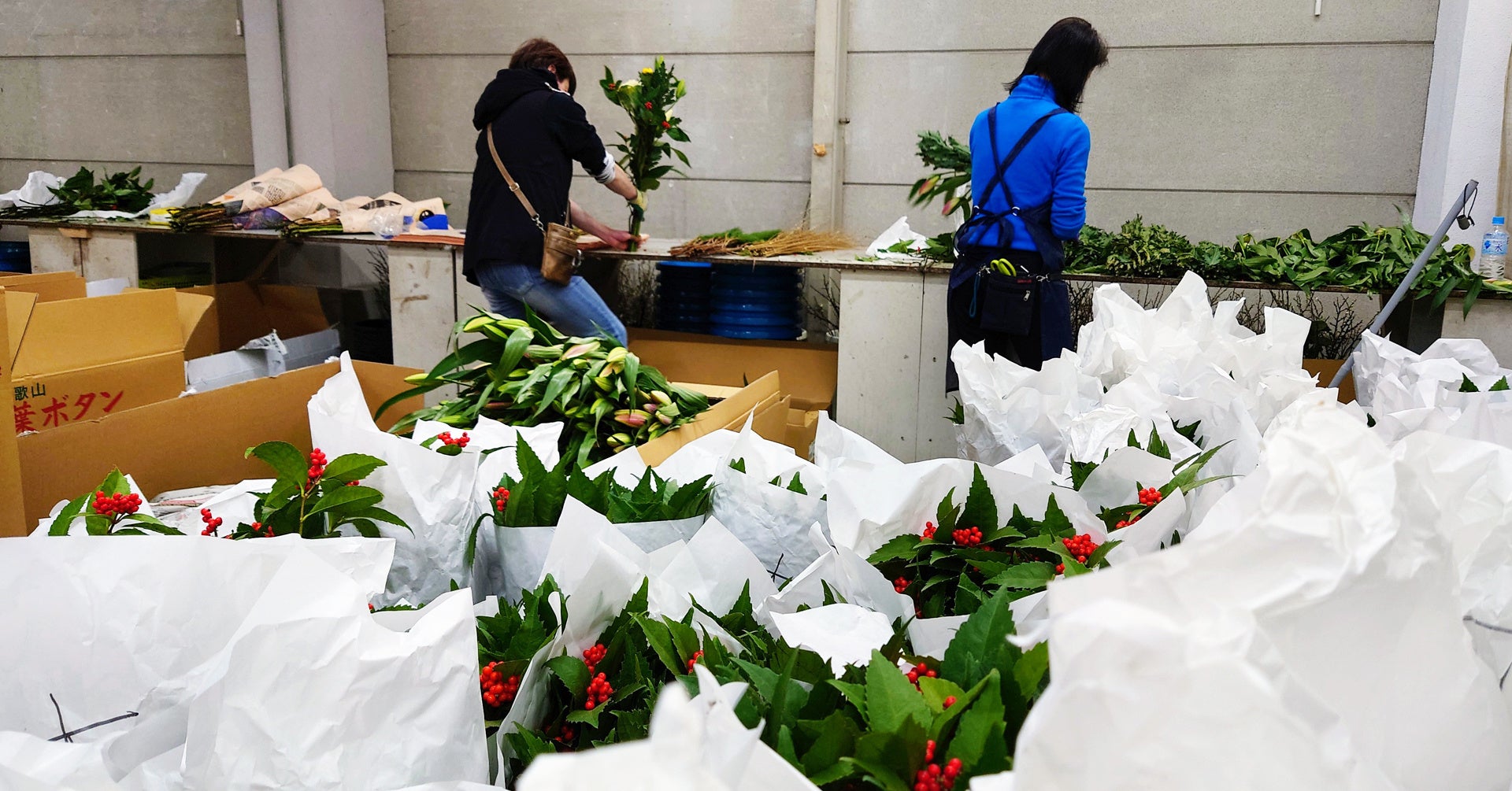制作スタッフの作業場での様子