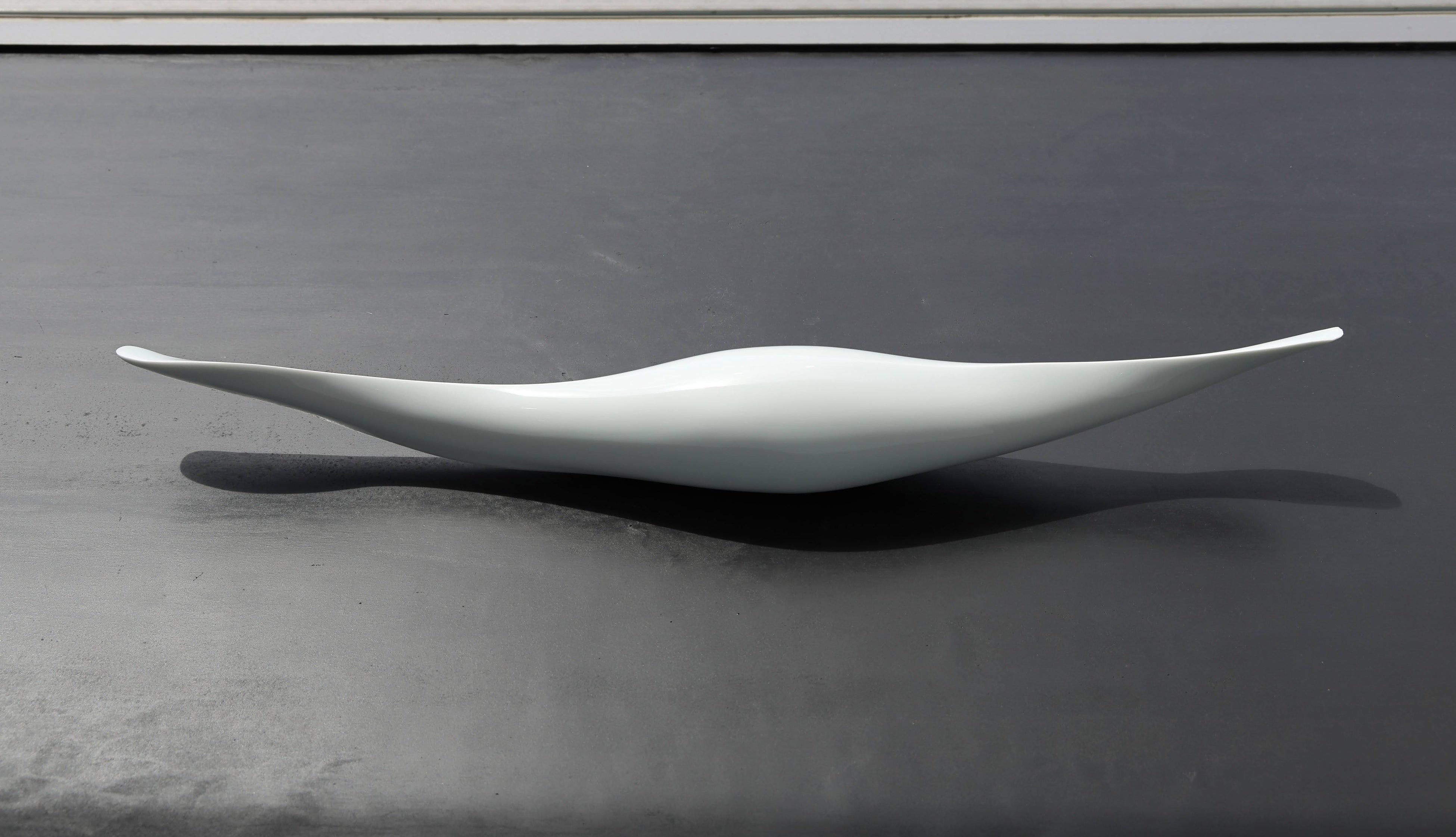 オブジェ「free」幅59.0×奥行17.2×高さ7.8cm