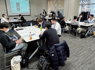 異業種の経営層や成長意欲の高いメンバーと同じ環境で学び、切磋琢磨できる