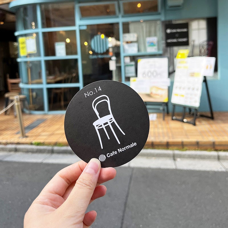 トーネットチェアのコースターは全部で3種類！