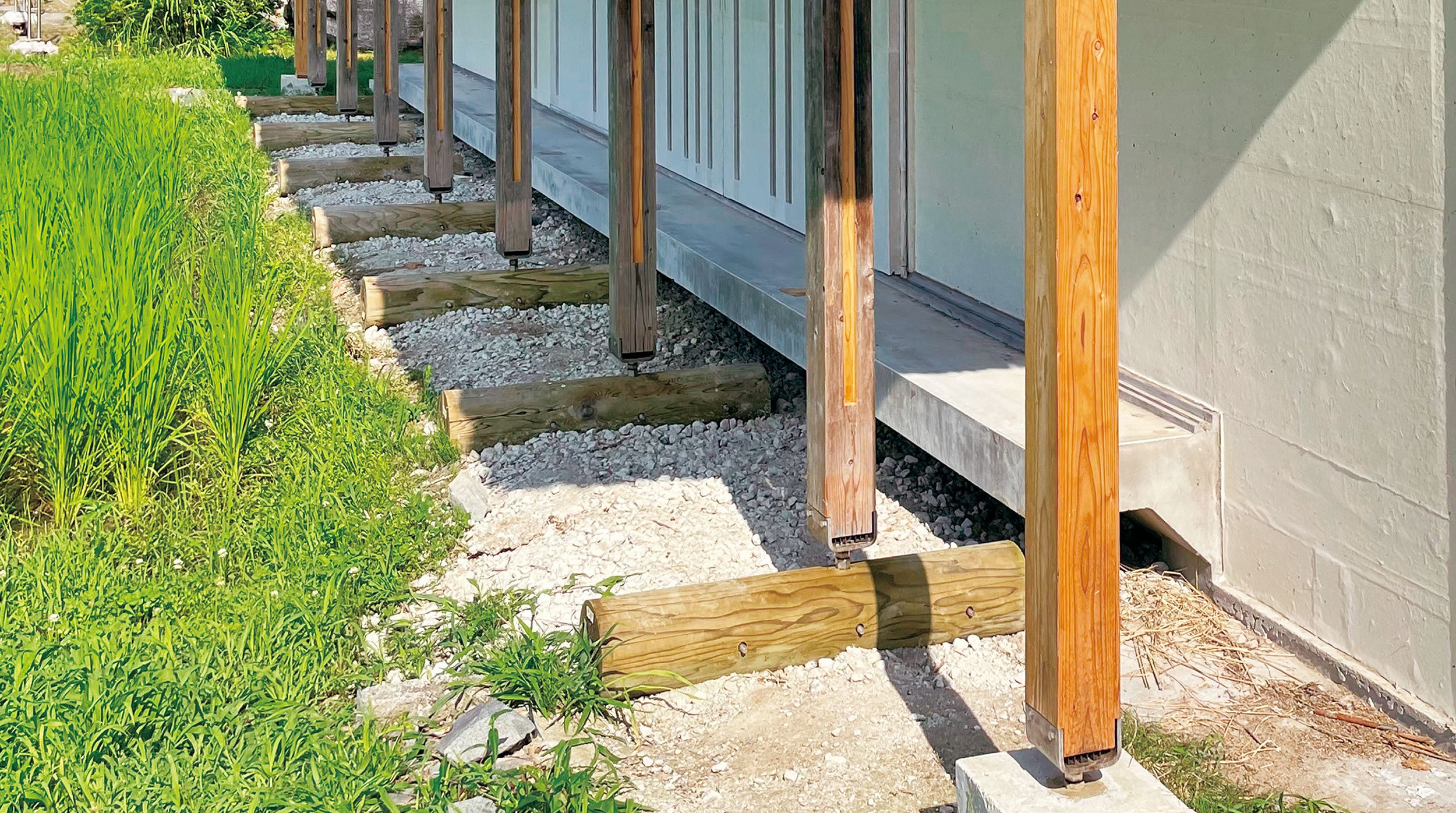 木製浮き基礎工法 - 陽（ひかり）の楽屋 改修工事