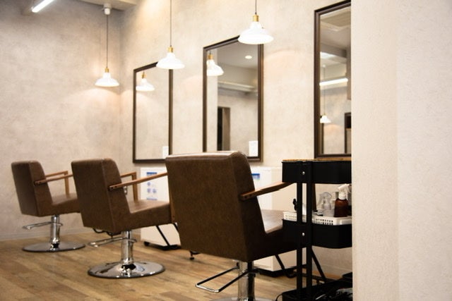 美容室utari 店内