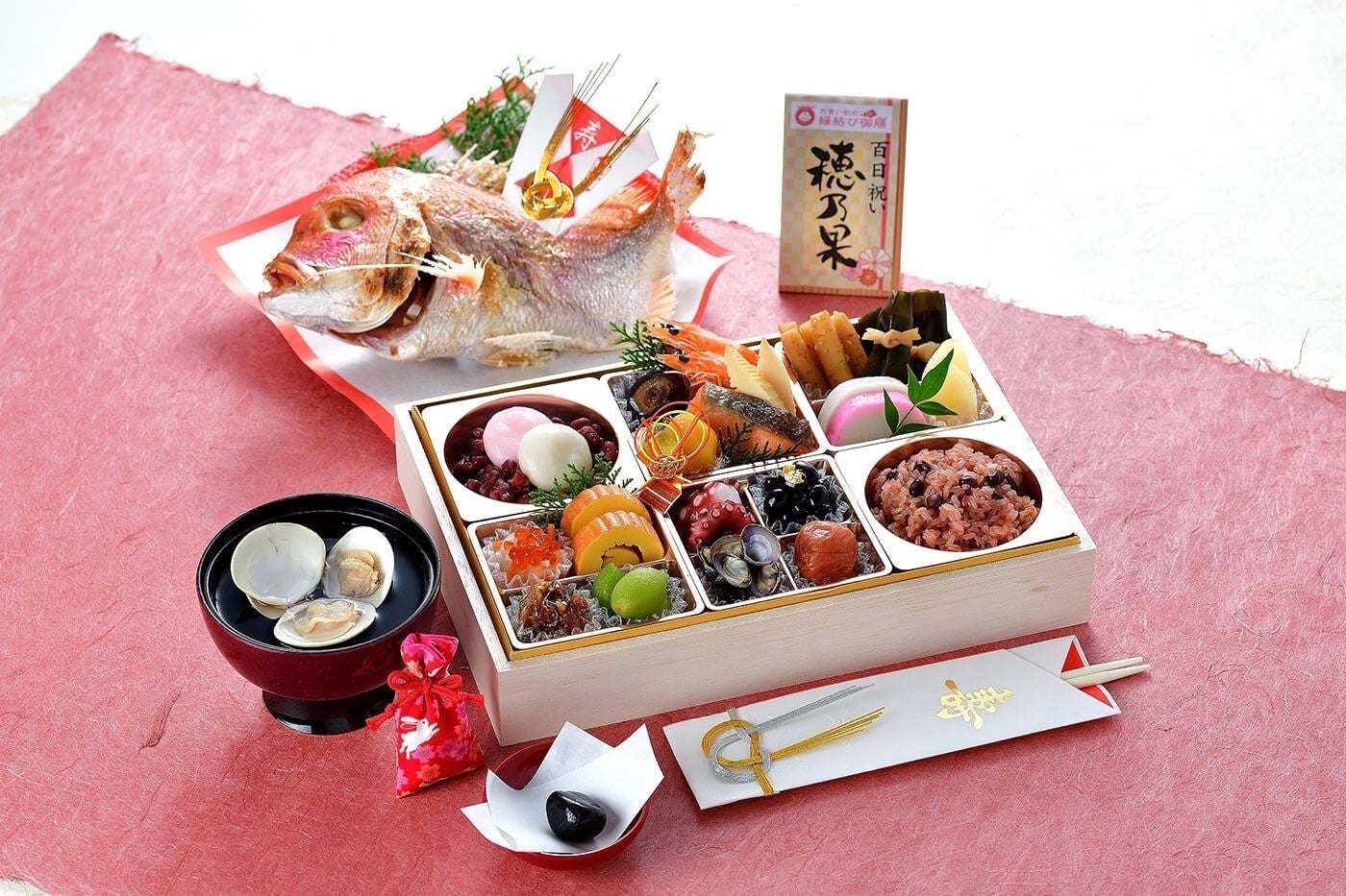 日本一の縁結びの地 出雲から ご縁 を届けるお食い初めセット誕生 縁起のいい出雲の伝統料理に 縁結び箸 歯固め石 も付いた お食い初め 出雲縁結び御膳 オンラインで22年9月全国販売へ 株式会社ふるかわのプレスリリース 日本一の縁結びの地 出雲から ご縁 を届けるお食い初めセット誕生 縁起のいい出雲の伝統料理に 縁結び箸 歯固め石 も付いた お食い初め 出雲縁結び御膳 オンラインで22年9月全国販売へ 株式会社ふるかわのプレスリリース