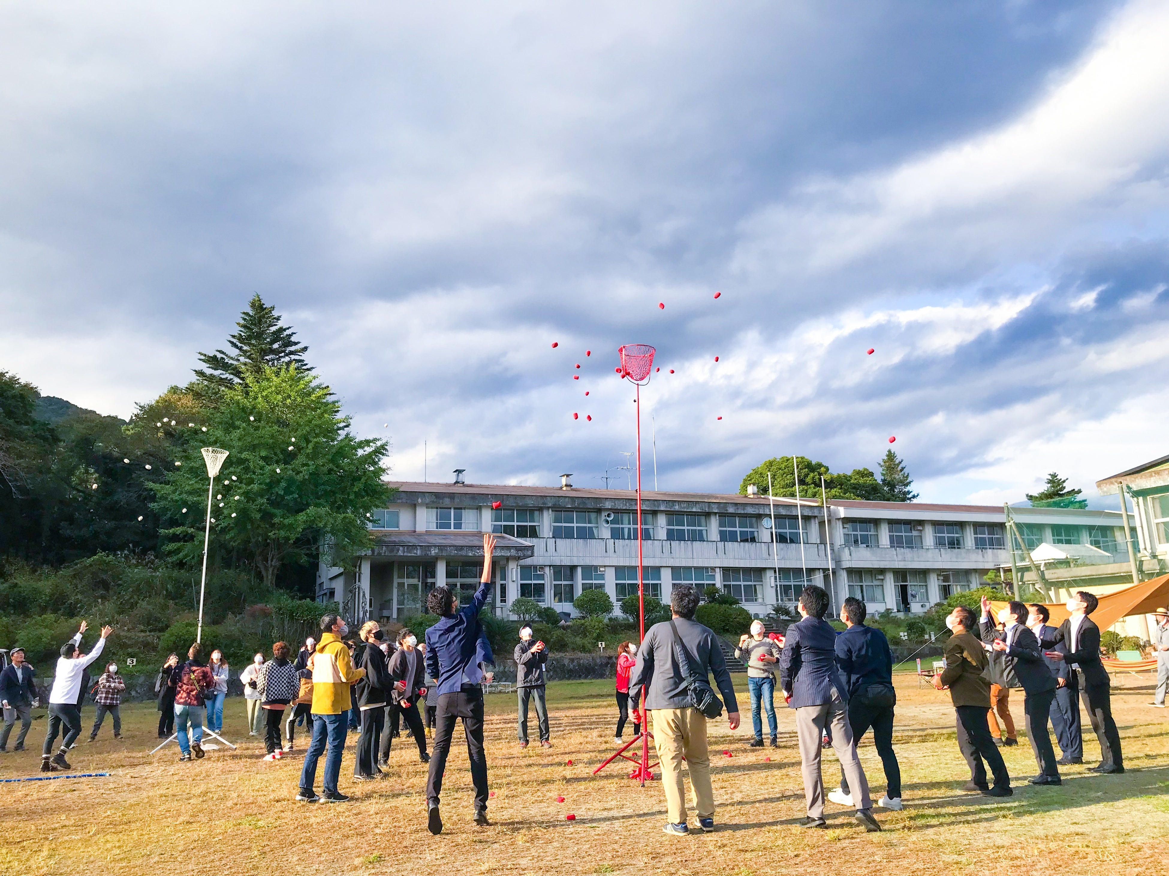 みんなで玉入れ