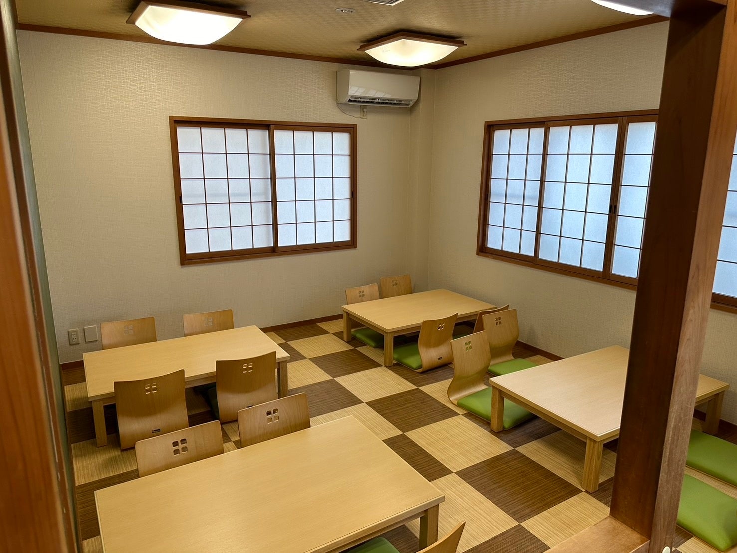 お子様から大人まで、どの世代も入りやすい店内