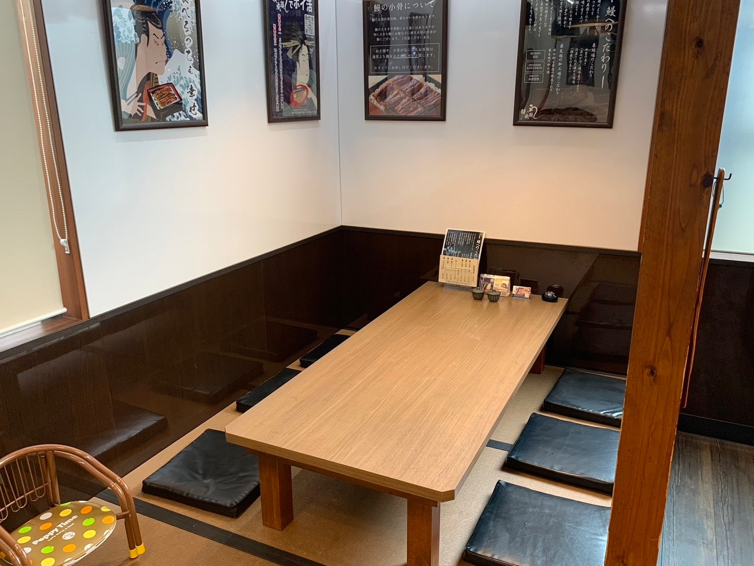 小上がりも2卓ございます