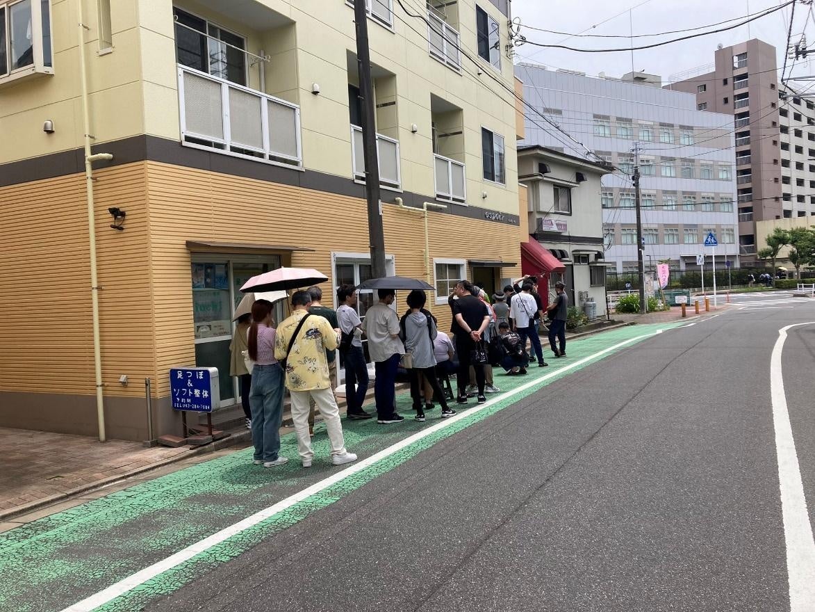 今年の暑い夏でも行列ができた千葉店