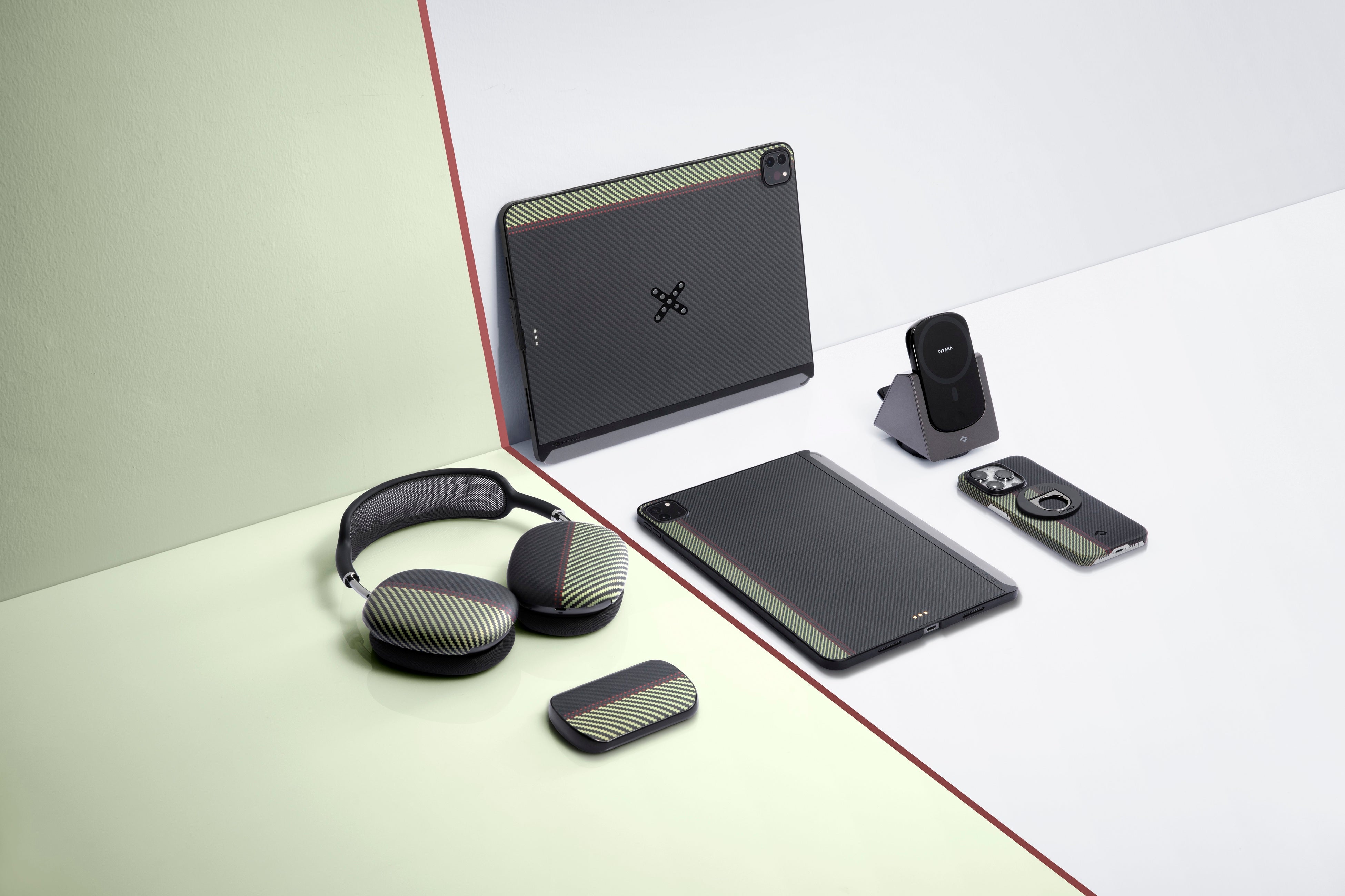 Amazon.com: pitaka Magnetic Case Compatible with iPhone 13