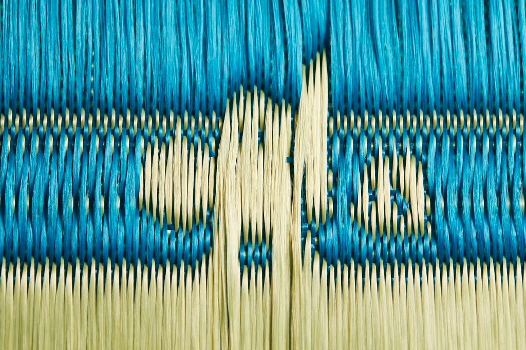 ジャガード織りのドット絵の裏面