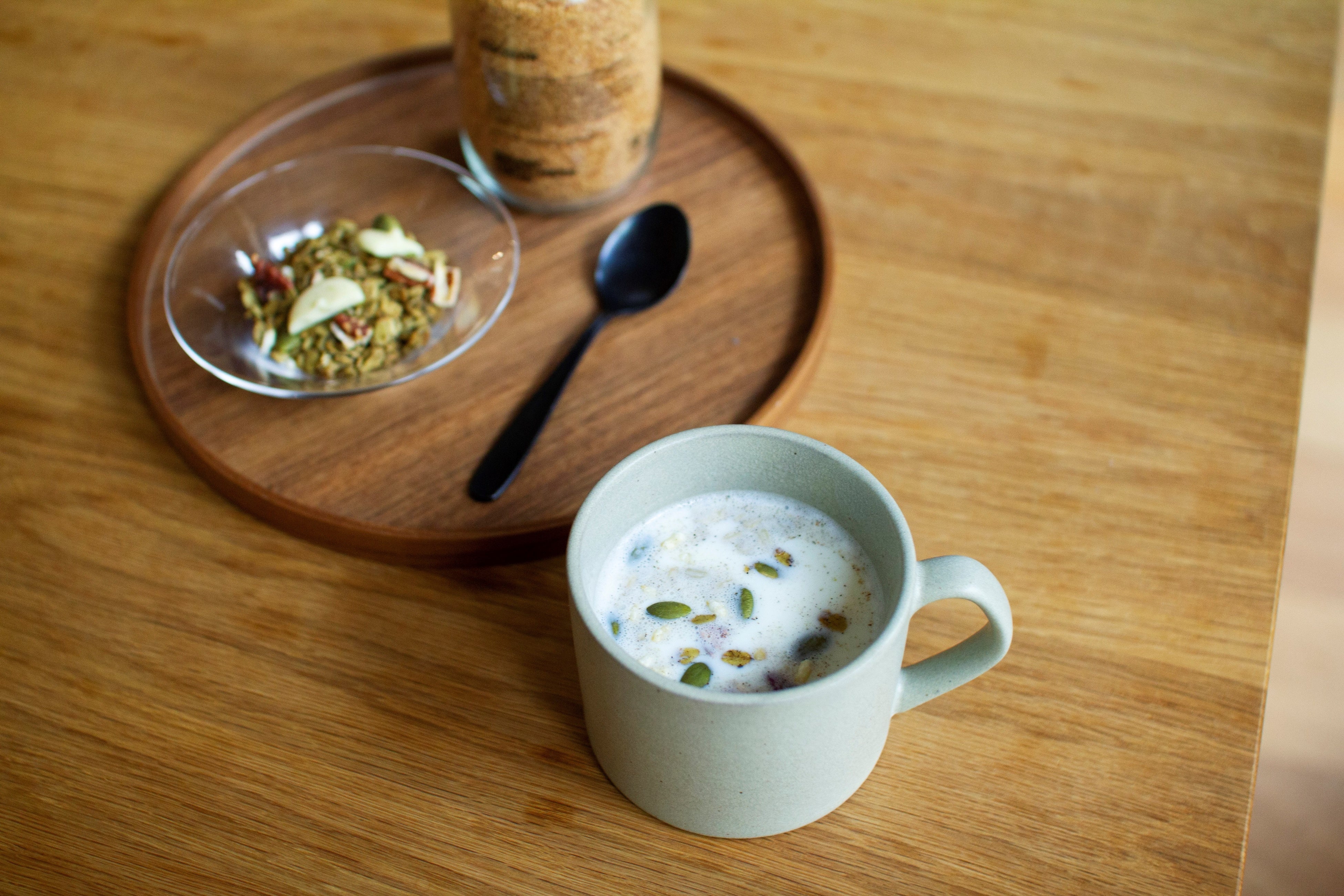 #06 ピーカンナッツ、ひまわりの種、チアシード、ホワイトチョコ入り香ばし有機ほうじ茶グラノーラ(andor）