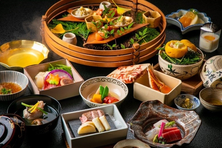 毎月替わる旬の食材を使った懐石料理