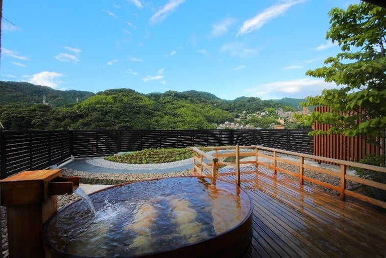 仕事終わりや会議の合間などには眺望抜群の貸切風呂でリフレッシュ