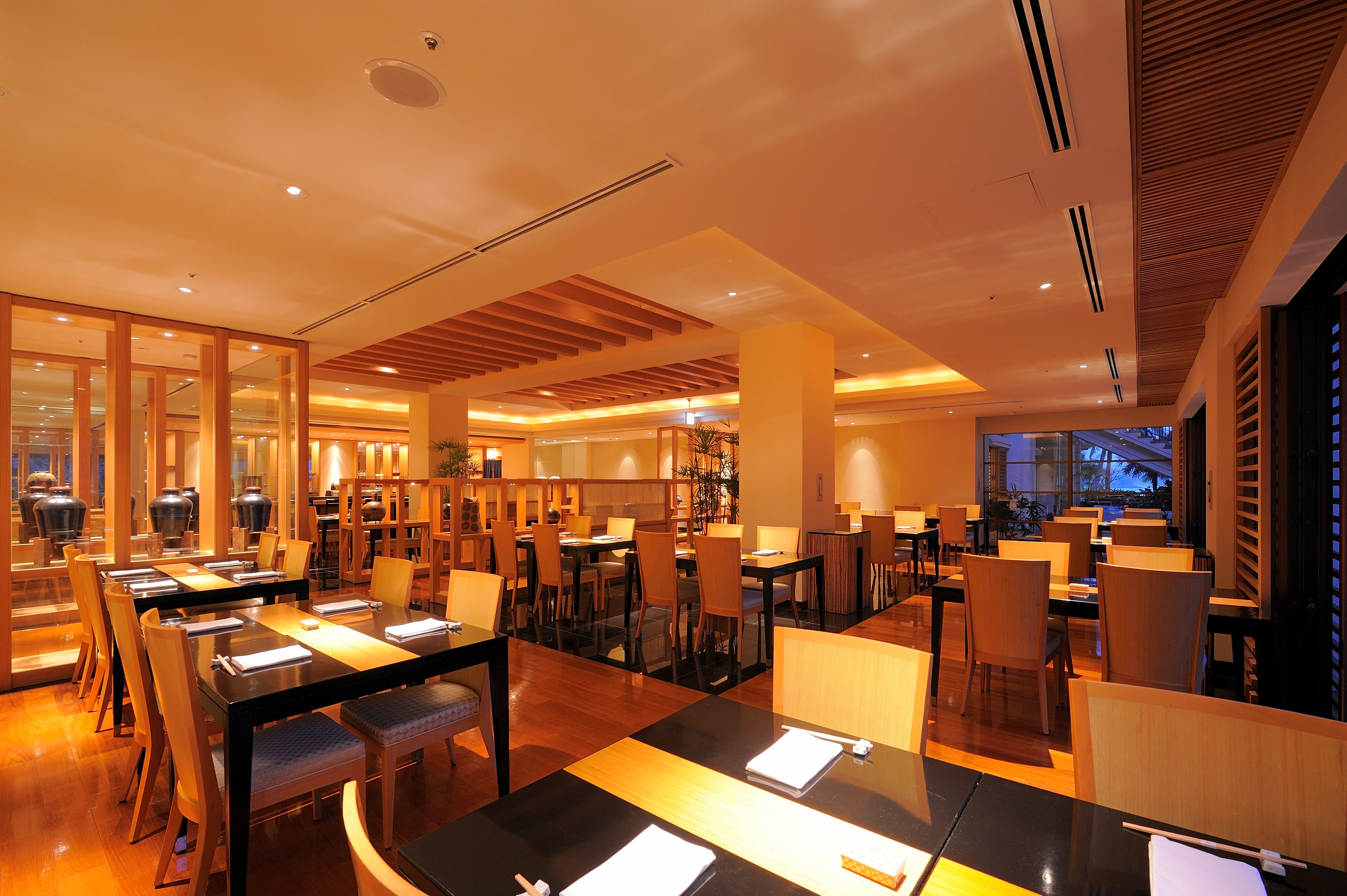 和食レストラン「真南風」店内