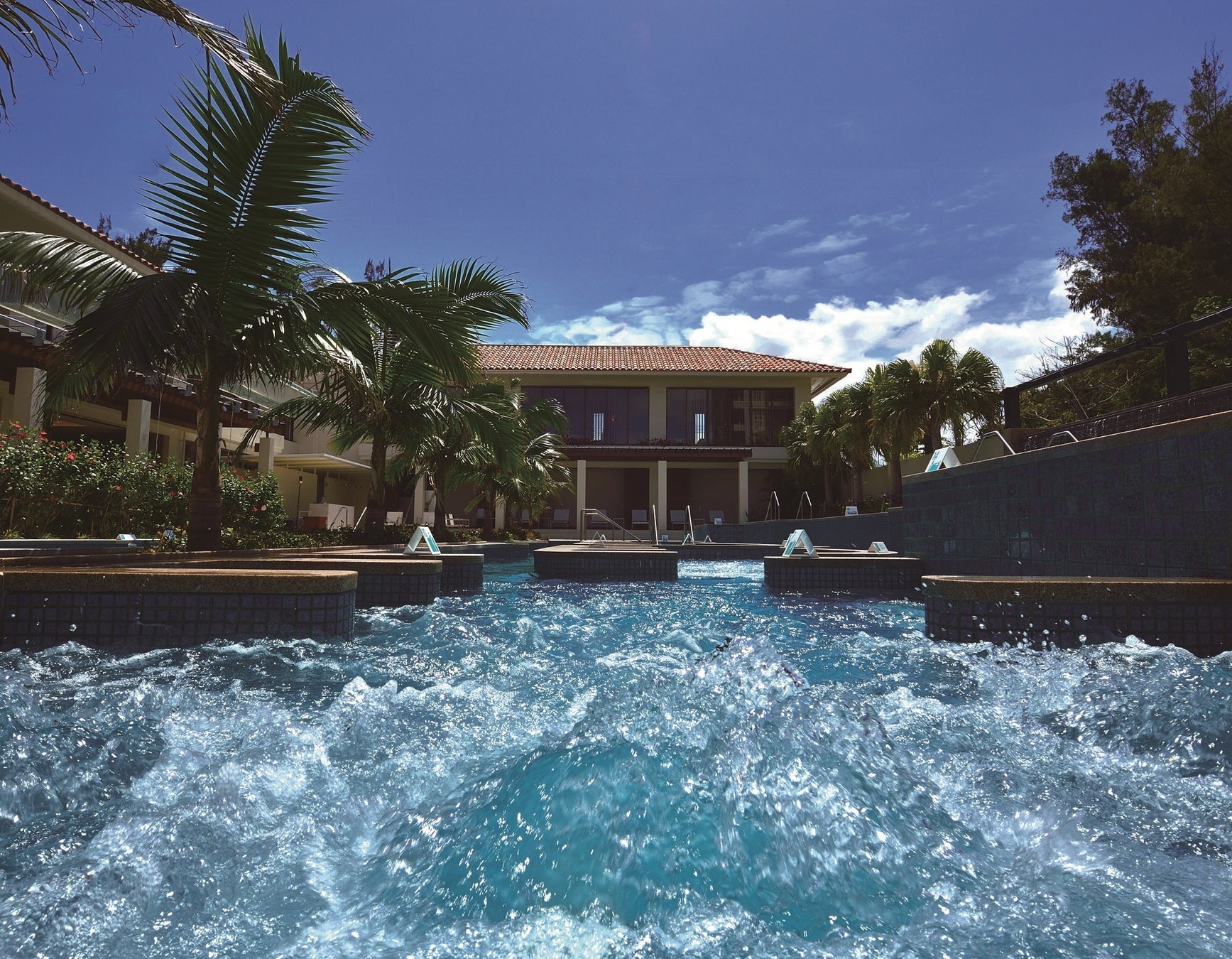 ザ・テラスクラブ アット ブセナ