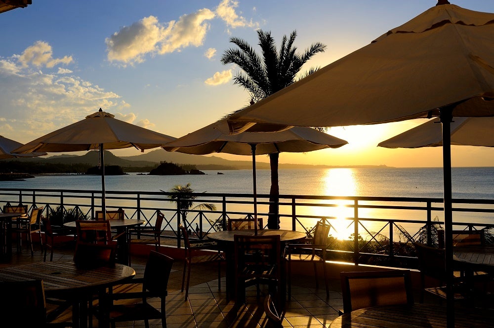 カフェテラス「ラ・ティーダ」からの夕景