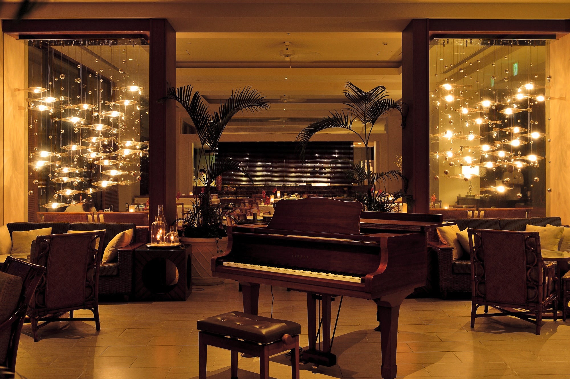 ザ・テラスクラブ アット ブセナ「ライブラリーラウンジ＆バー」