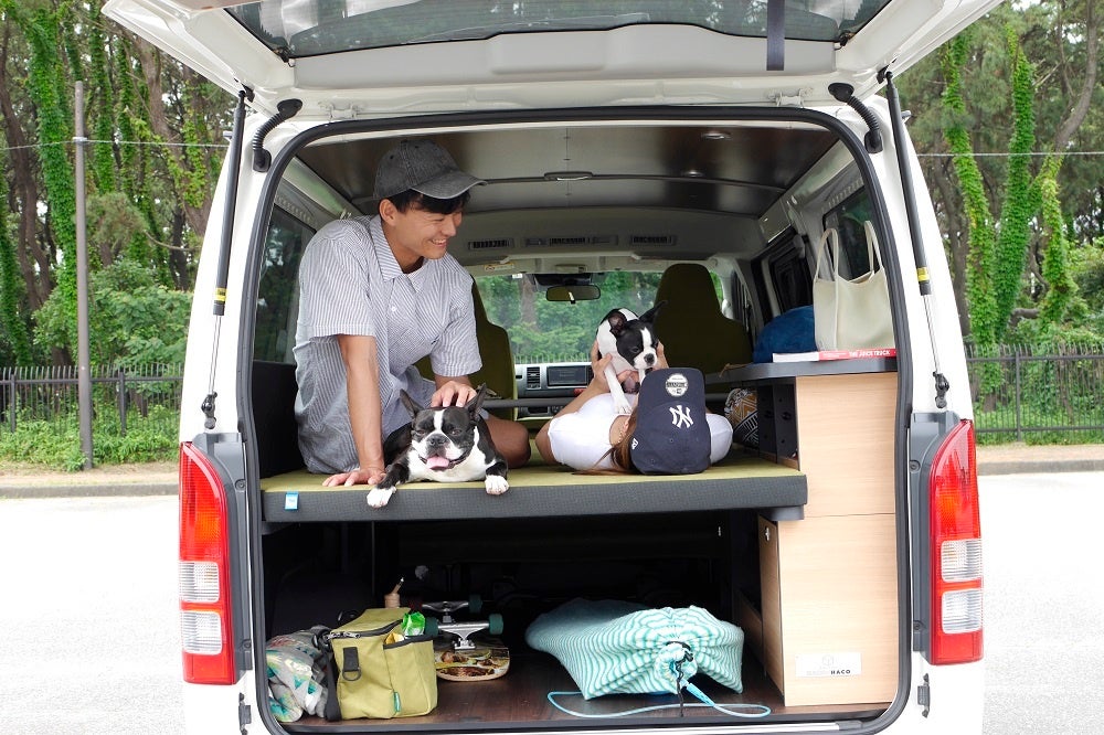 愛犬と安心安全に車中泊