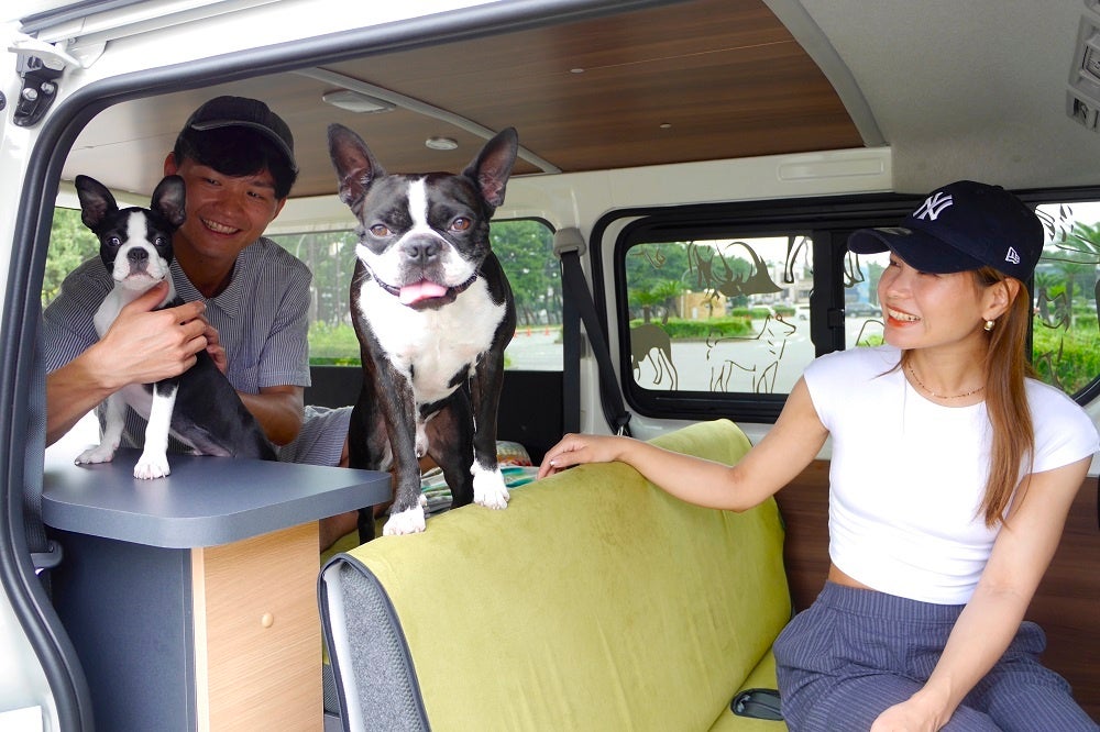 愛犬とのハイエース車中泊旅を手軽に叶える、ライトなバンライフモデル「HACO×DOG」