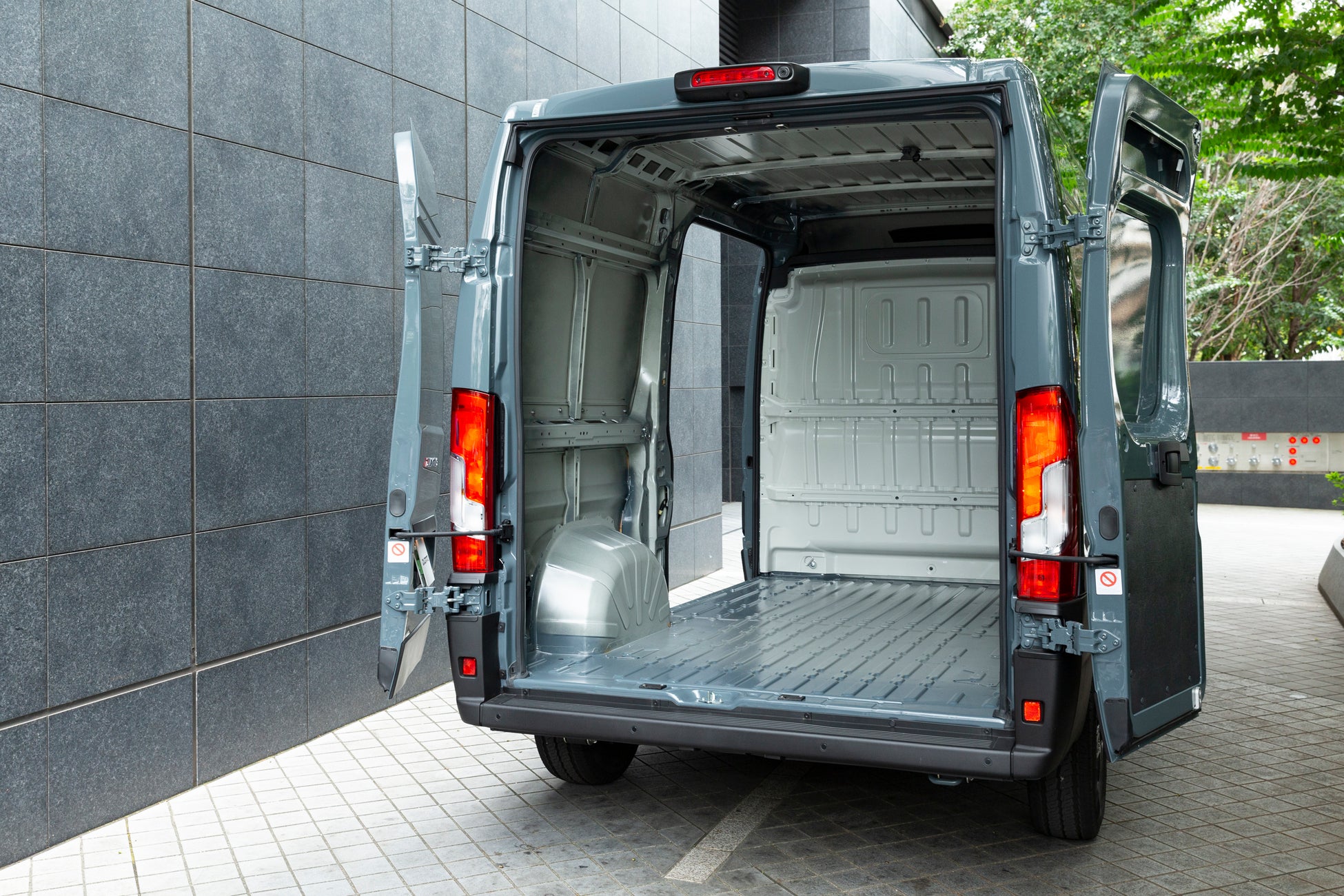 未架装のフィアットデュカトL2H2