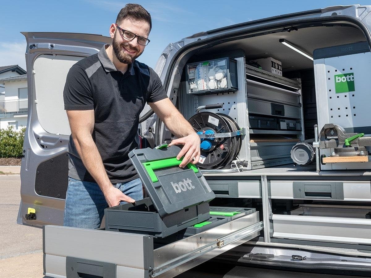 bott製品を搭載したワークスタイル車両