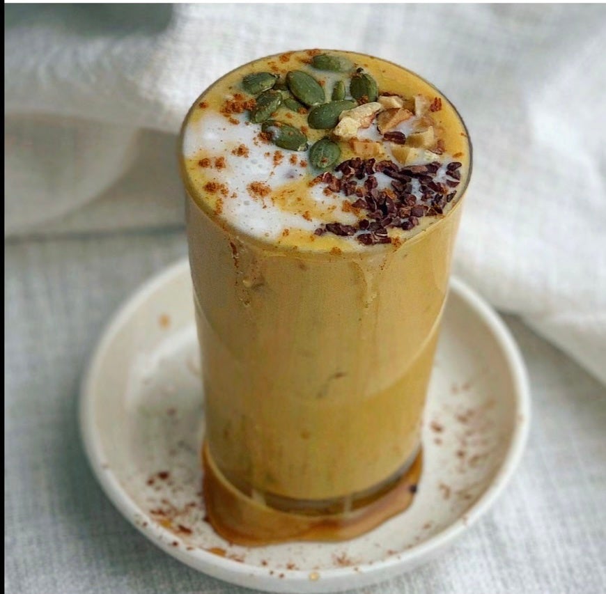 焼き芋とココナッツのハロウィンスムージー