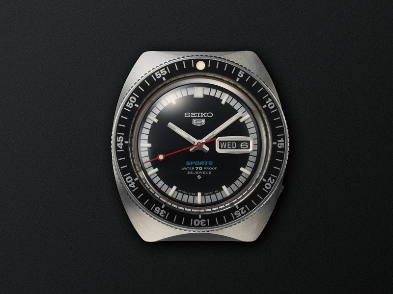 2023年に55周年を迎える<セイコー 5スポーツ>より、ウルトラセブンと