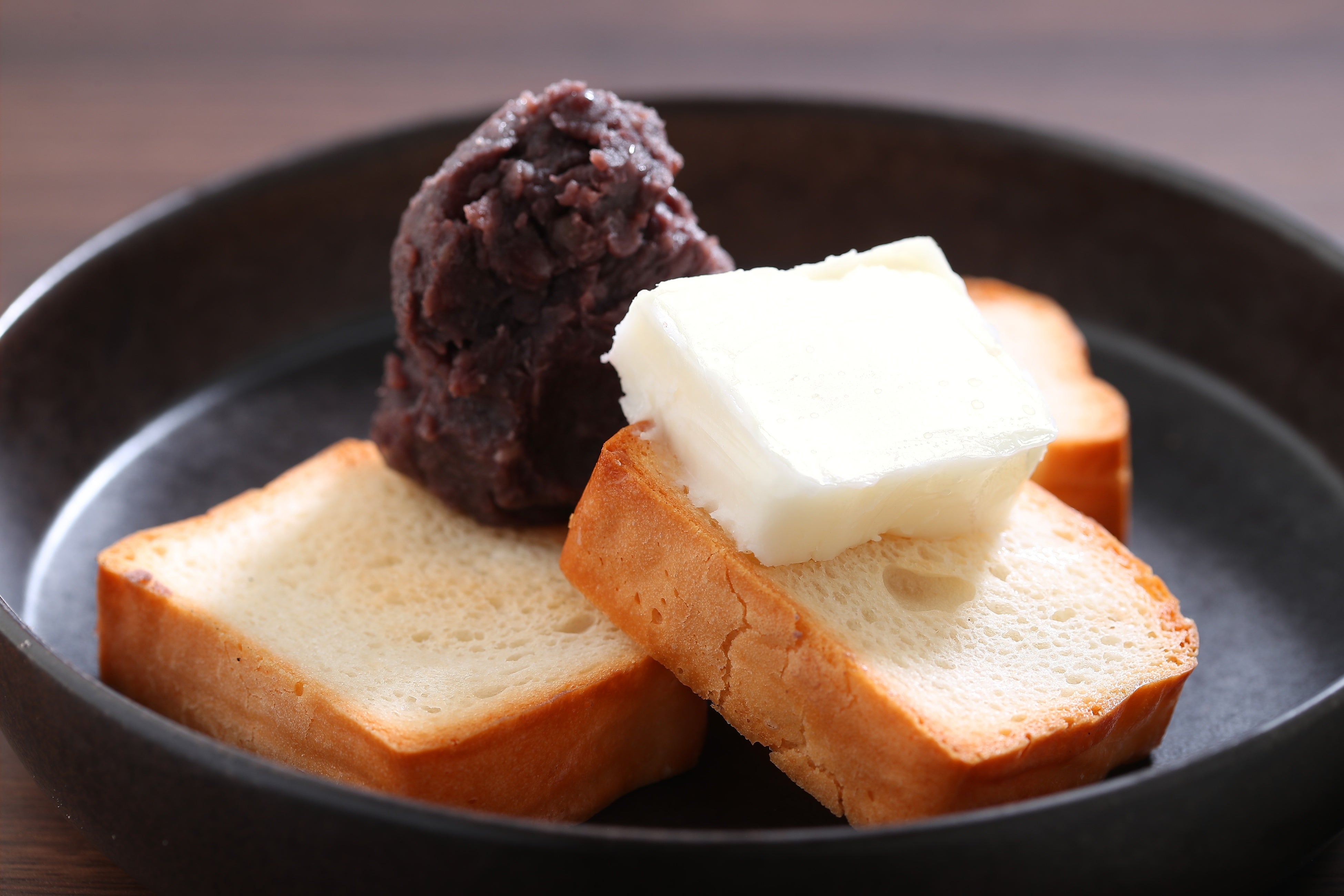 自家製あんこと豆乳バターの【あんバタートースト】