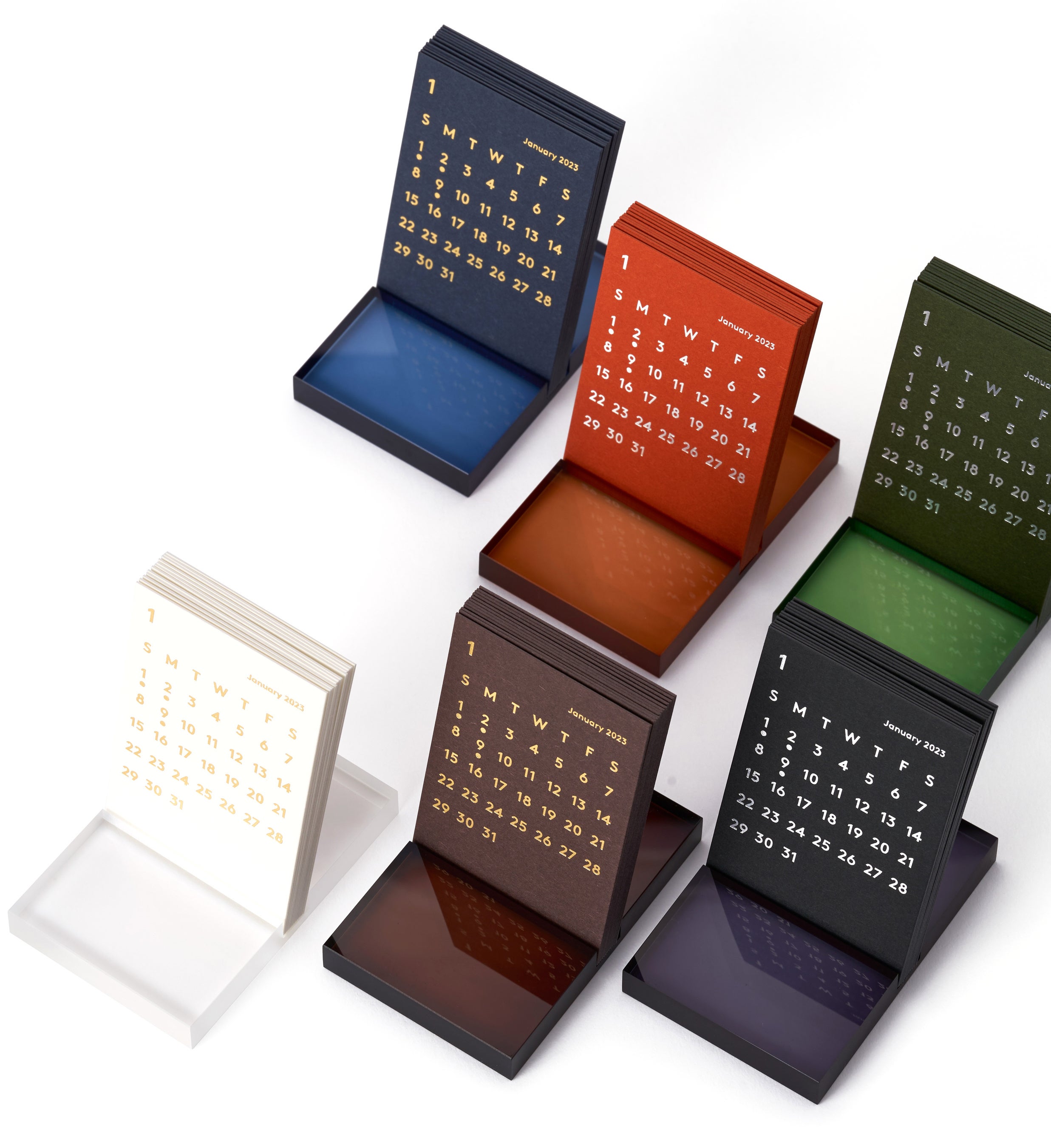 JACKALのエコでミニマルな卓上カレンダー CLARA 2023 発売開始 | 株式