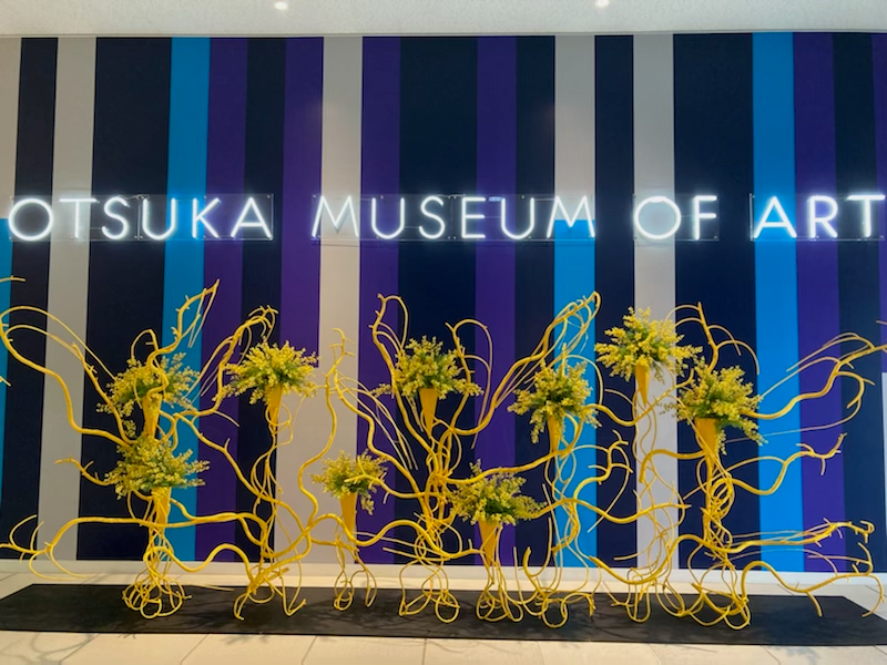 ＜「假屋崎省吾の世界展 in大塚国際美術館」の様子＞