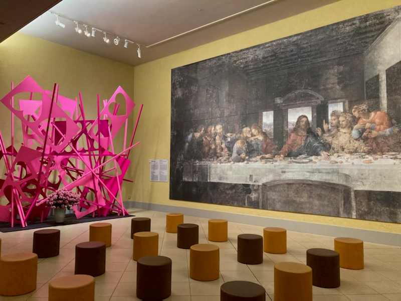 ＜「假屋崎省吾の世界展 in大塚国際美術館」の様子＞