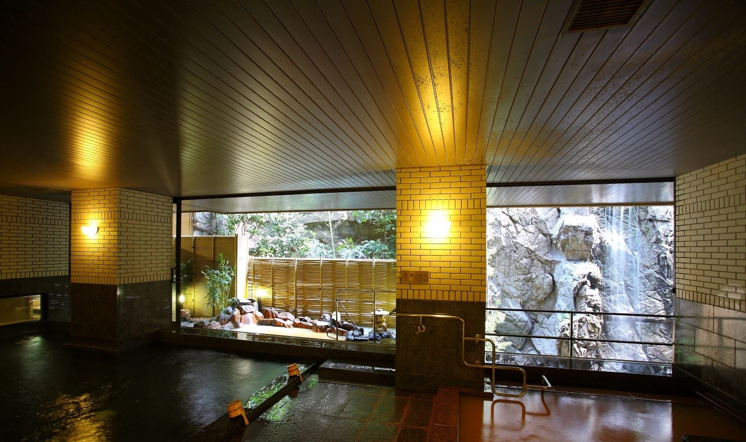 大浴場「つづみの湯」