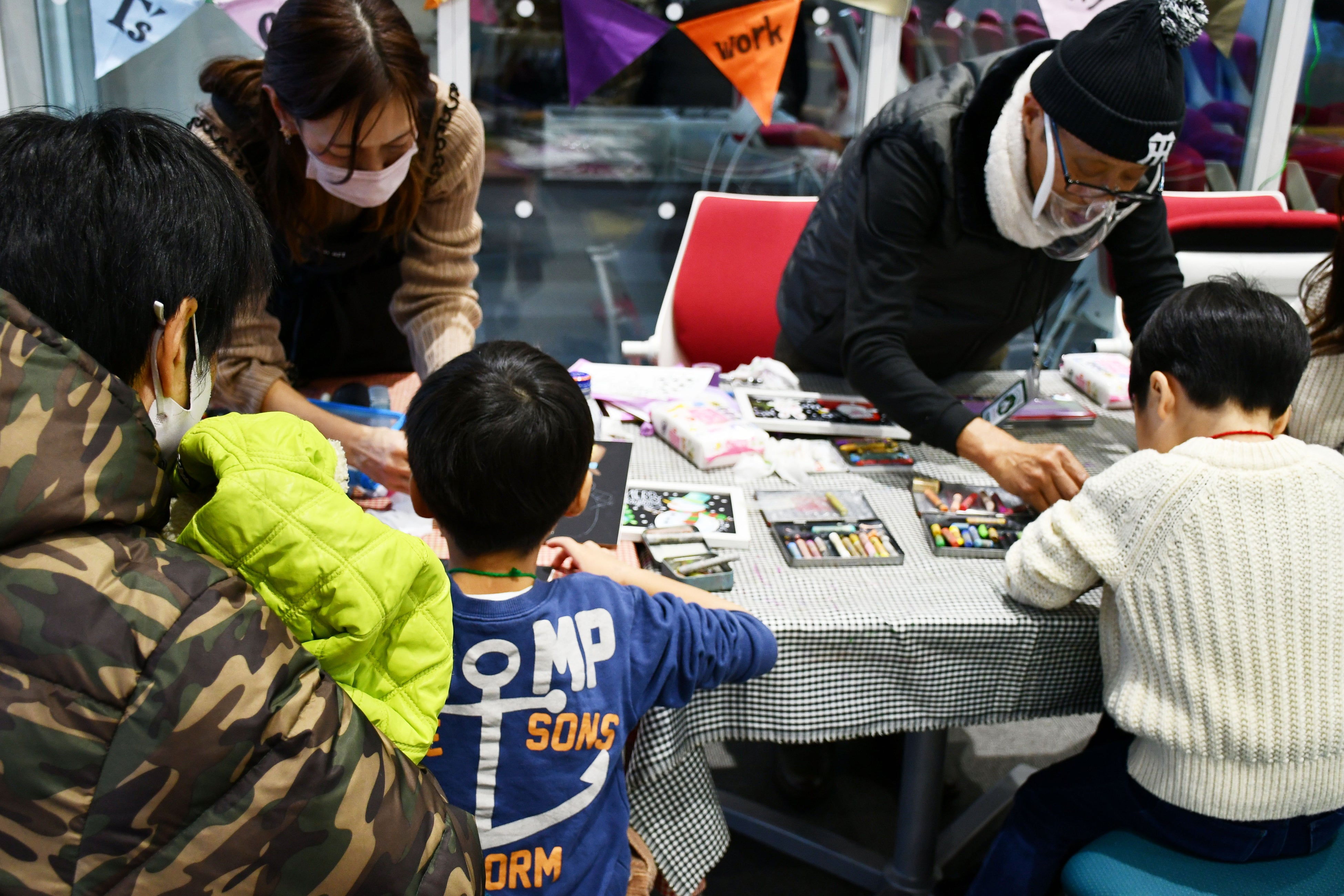 こども向けのワークショップを多数用意しています