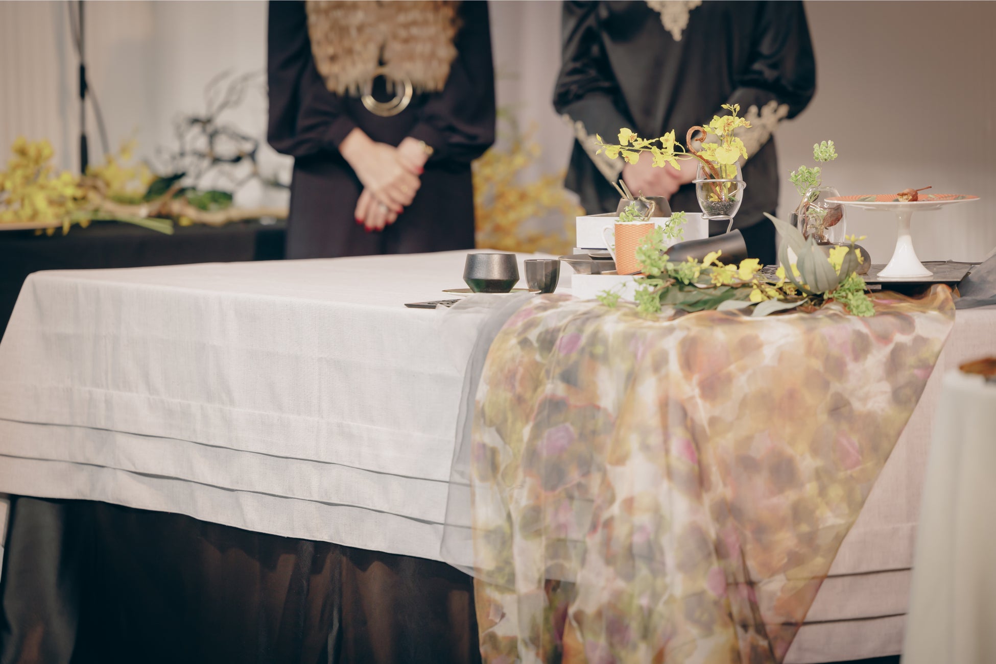 3段タックが特徴的なテーブルクロス ”Elisabeth(エリザベット)”