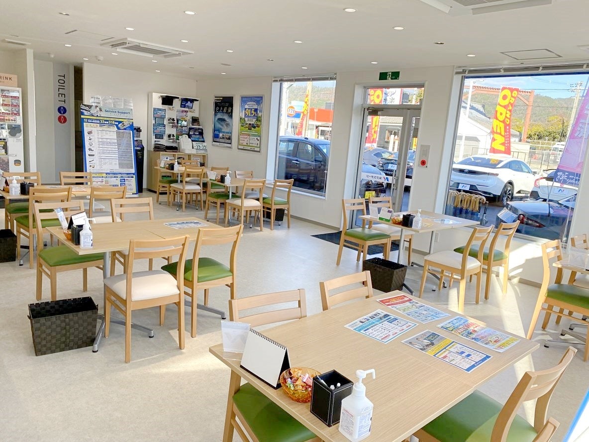 ＜ショールーム＞