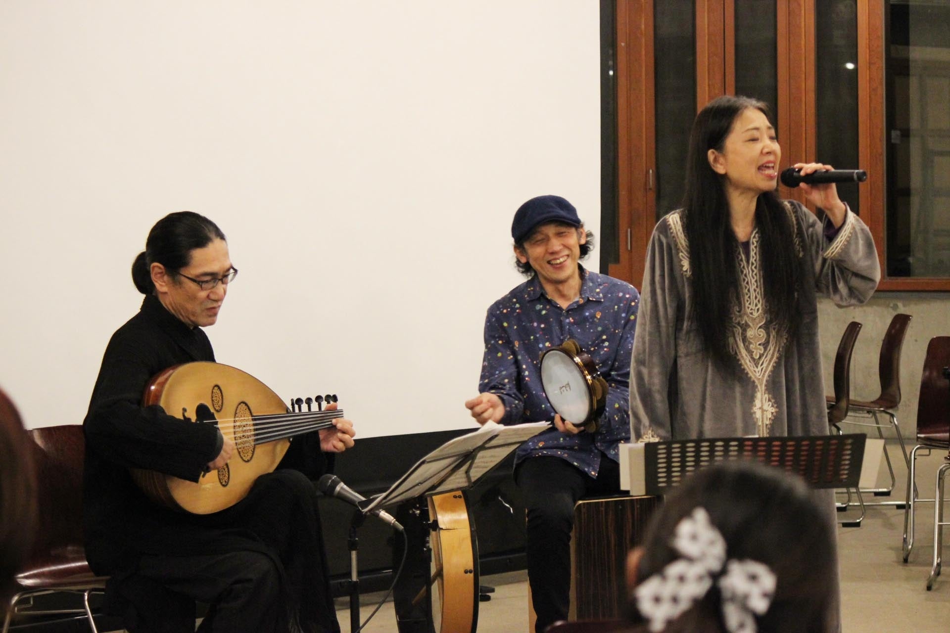 美しい歌声とウード、レクの饗宴