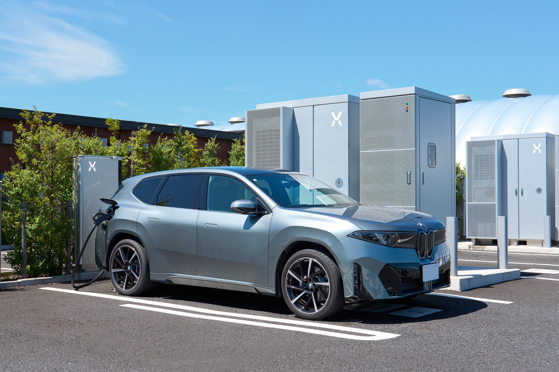EVチャージステーションが高電圧充電に対応