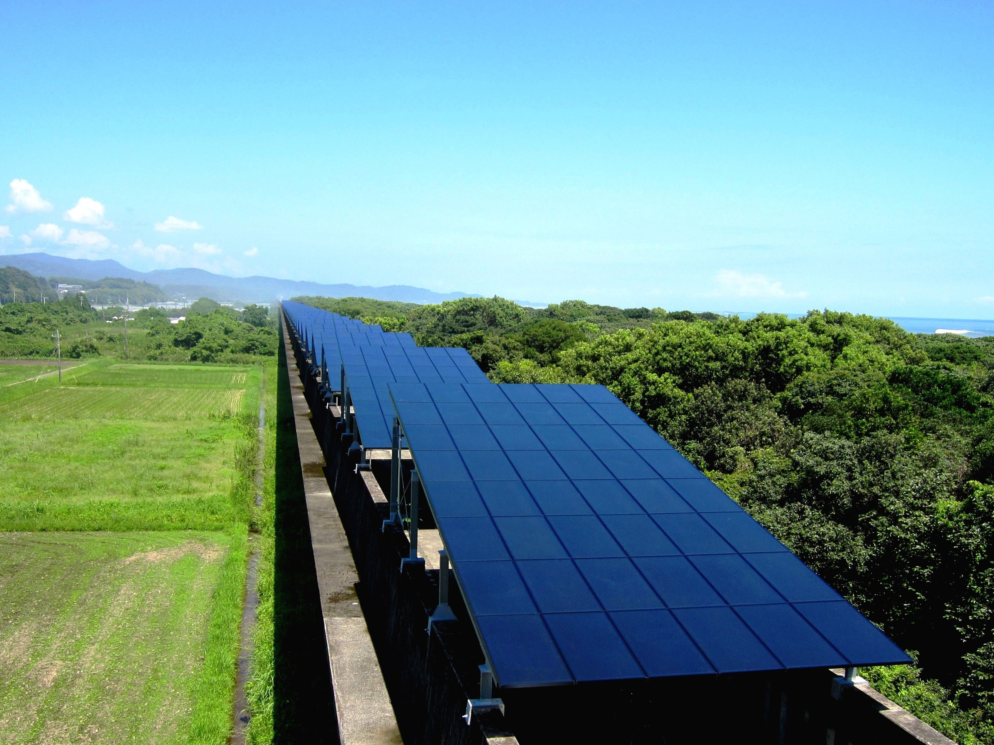 レア◆地球家族　光エネルギー発生装置　「天空の虹」 地球大天災を回避する これが無限の[光フリーエネルギー]発生の原理だ