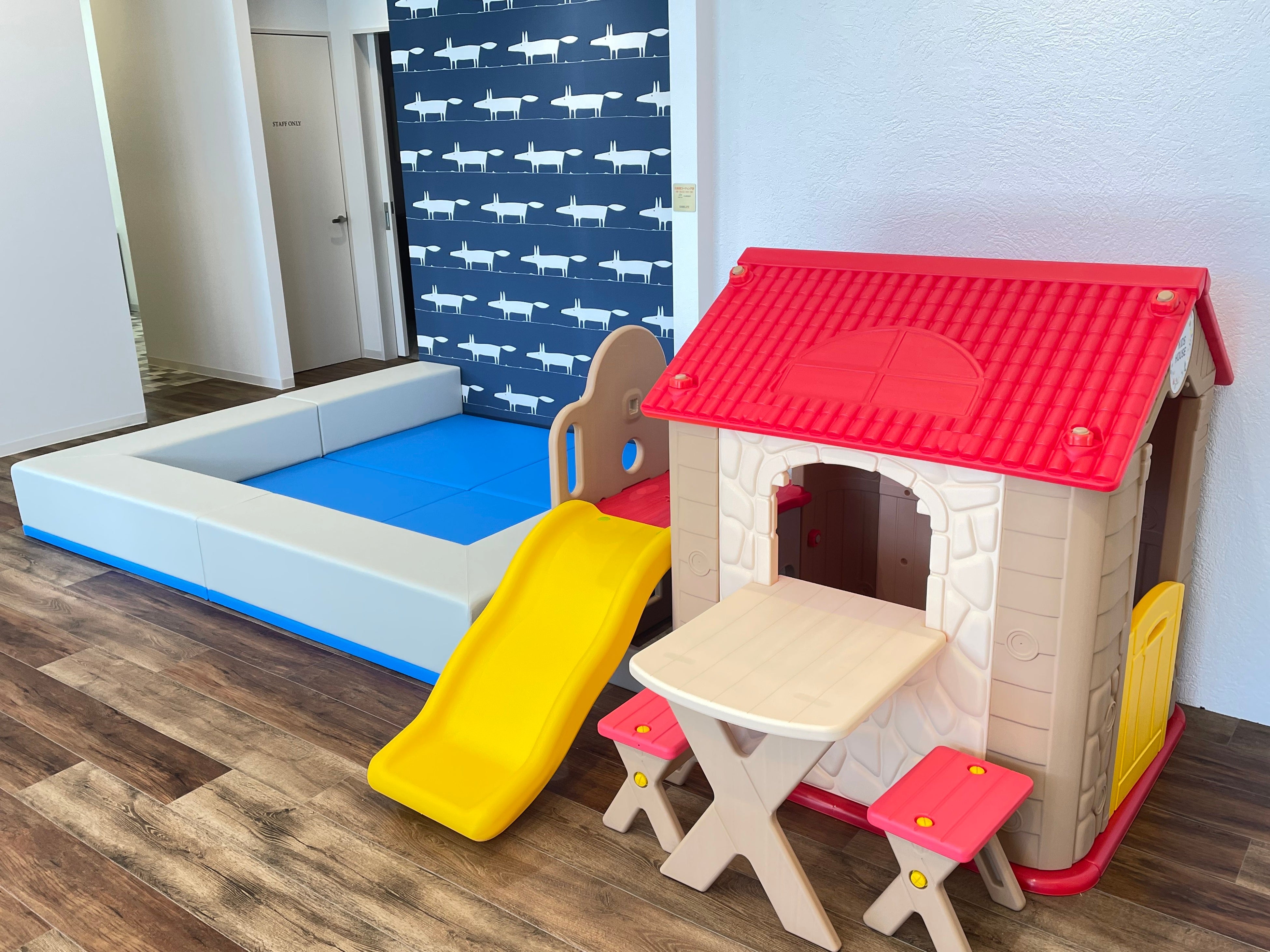 キッズスペースがありますのでお子様連れでもご来店いただけます