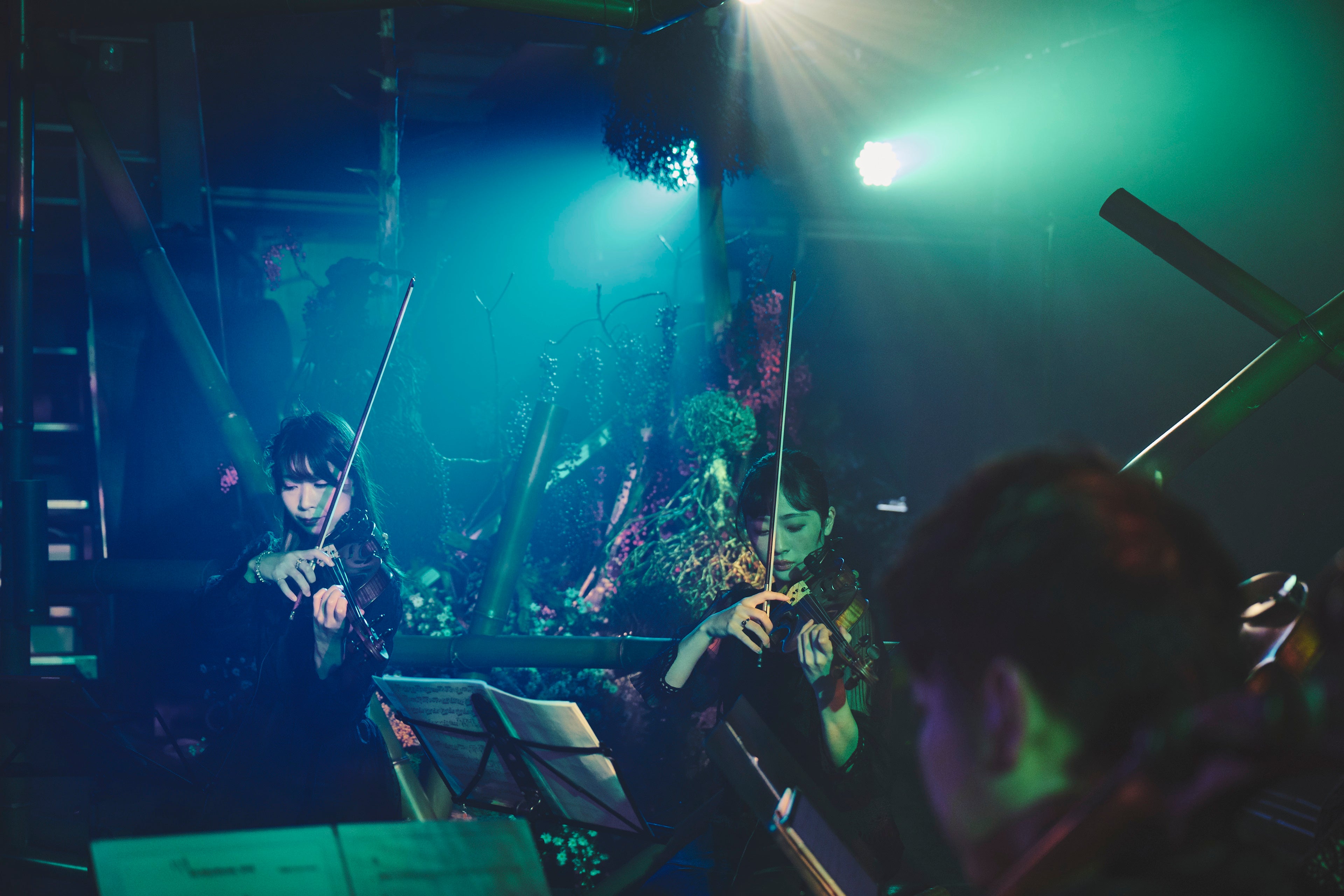 総勢10名の演奏者達