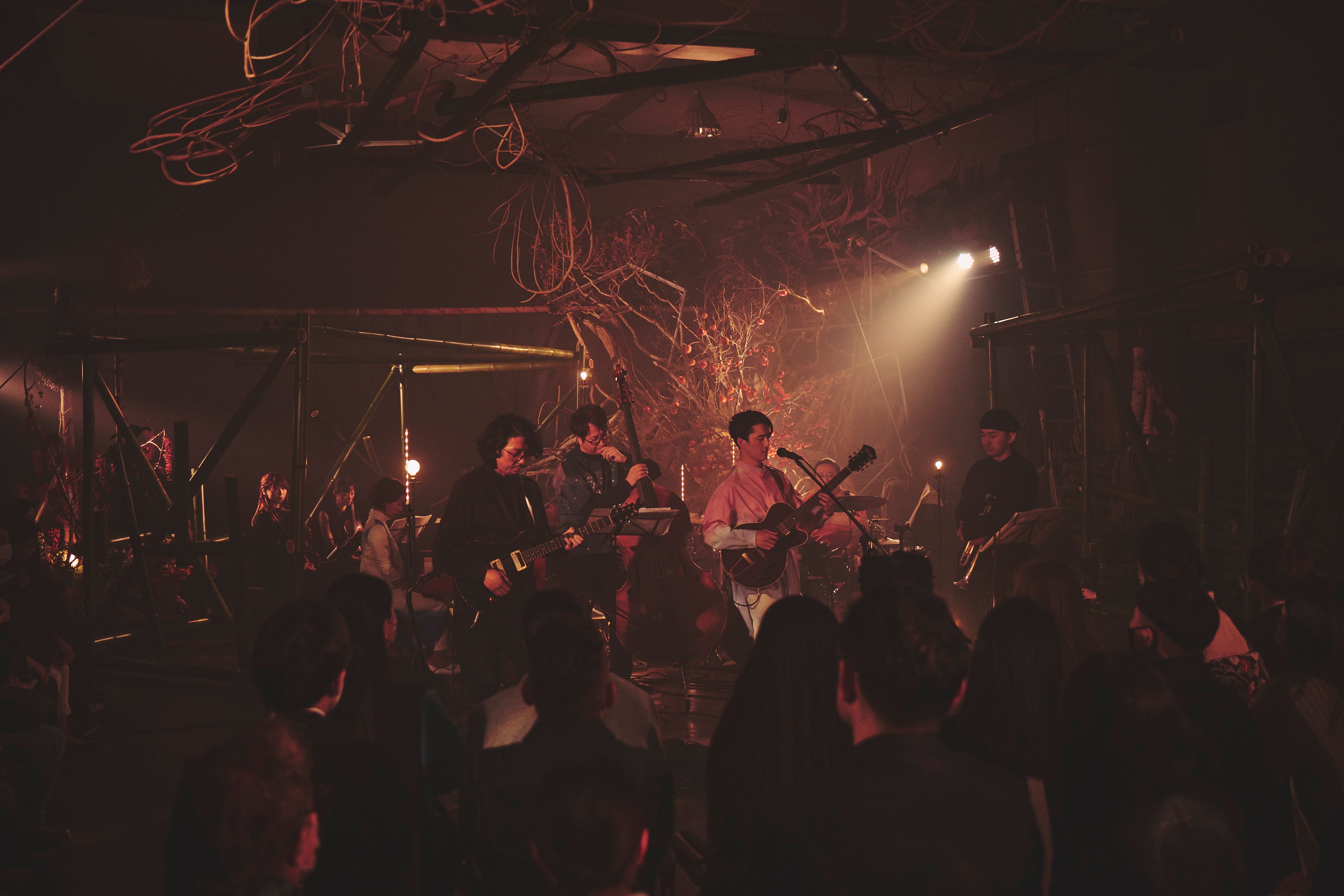 公演前半演奏の様子