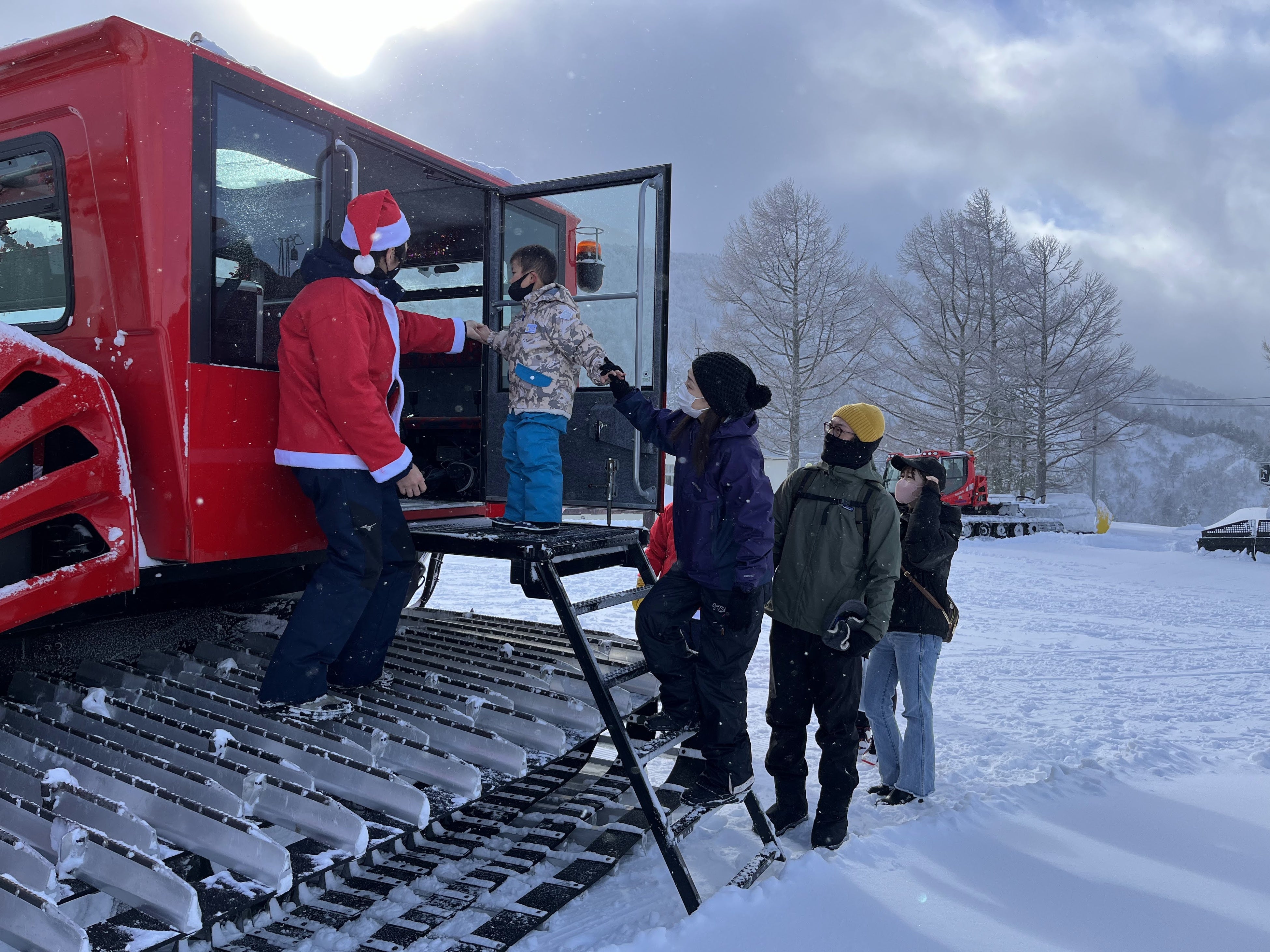 圧雪車で行く雪山大冒険