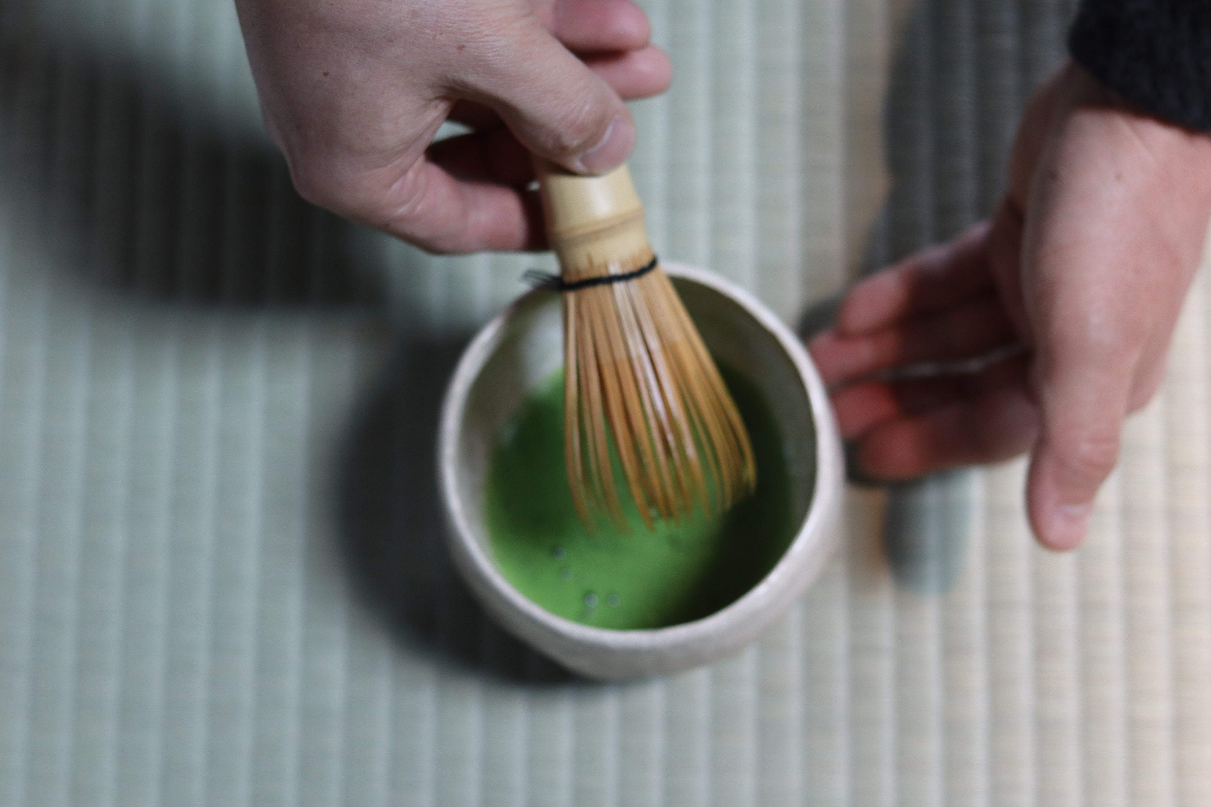 庭師が点てるお茶