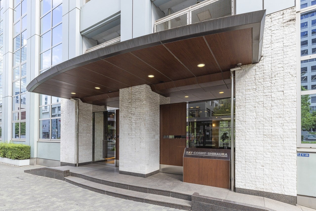 ヒカリヲの導入が決まった高級賃貸マンション「ベイコート芝浦」エントランス写真