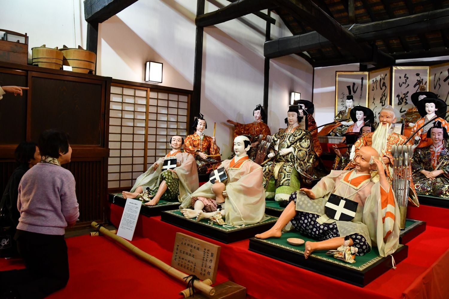 「柏屋のひなまつり」懐中かがみの飾りつけ体験