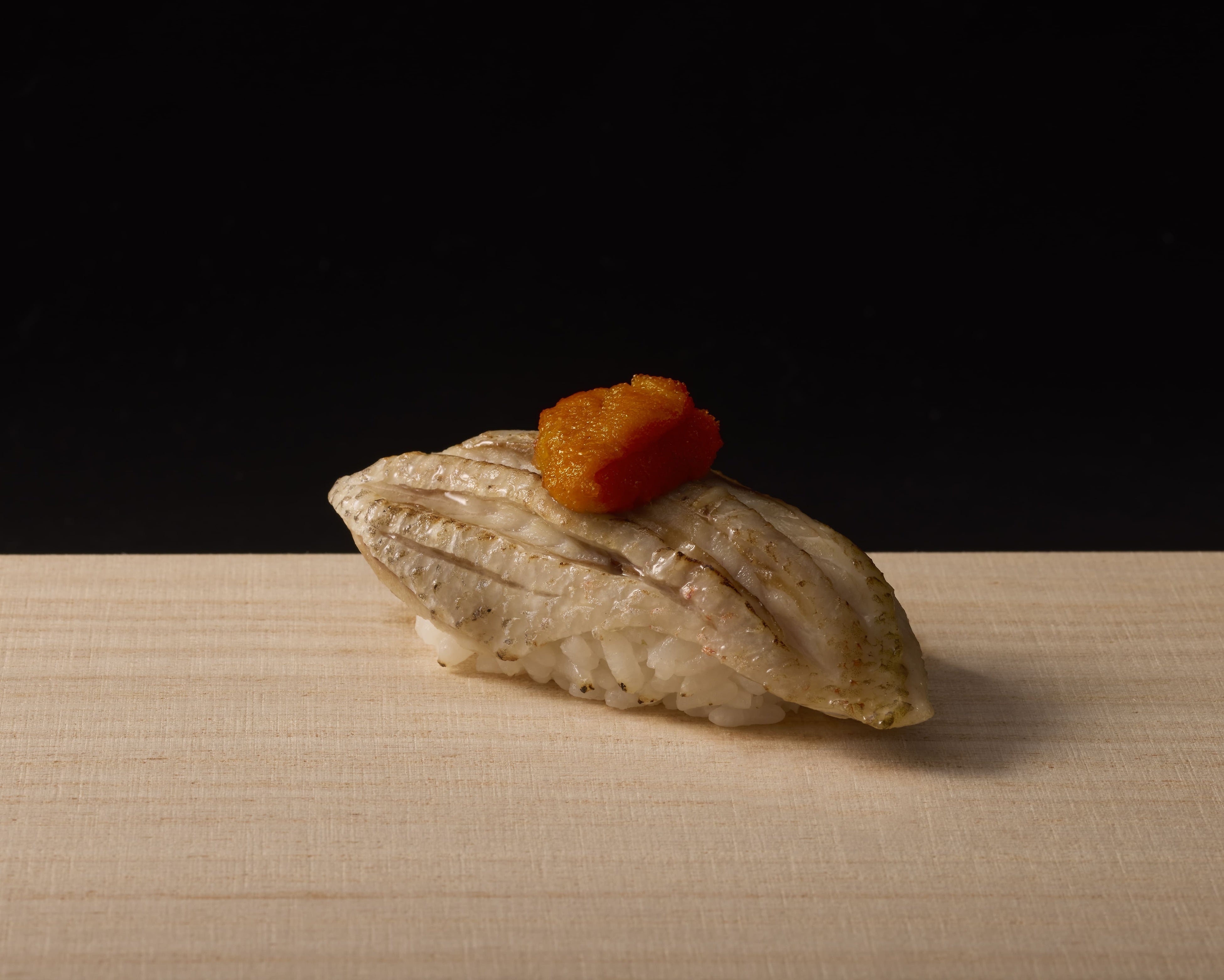 のどぐろ（ウニ乗せ）