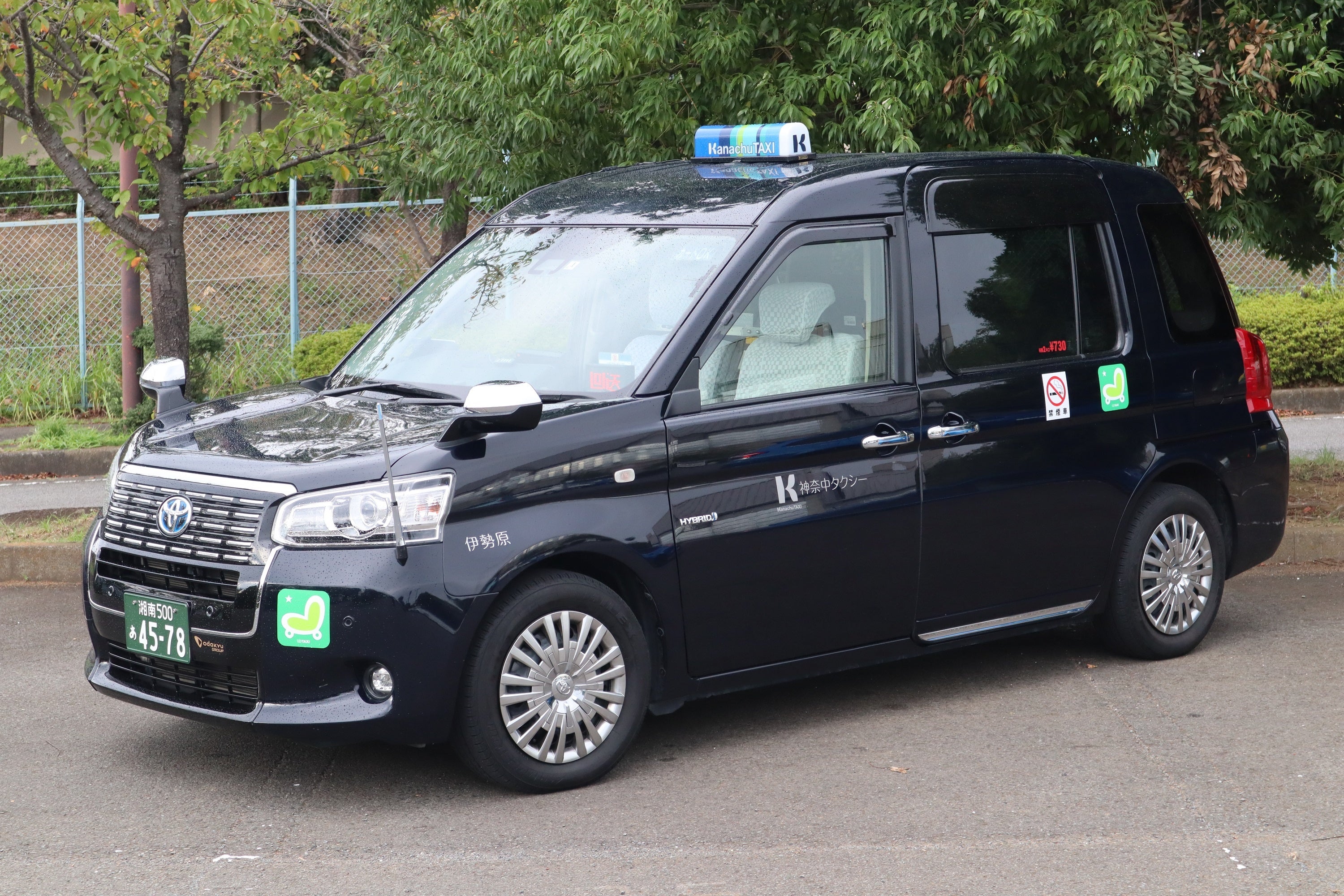 LPG-ハイブリッド車　ジャパンタクシー