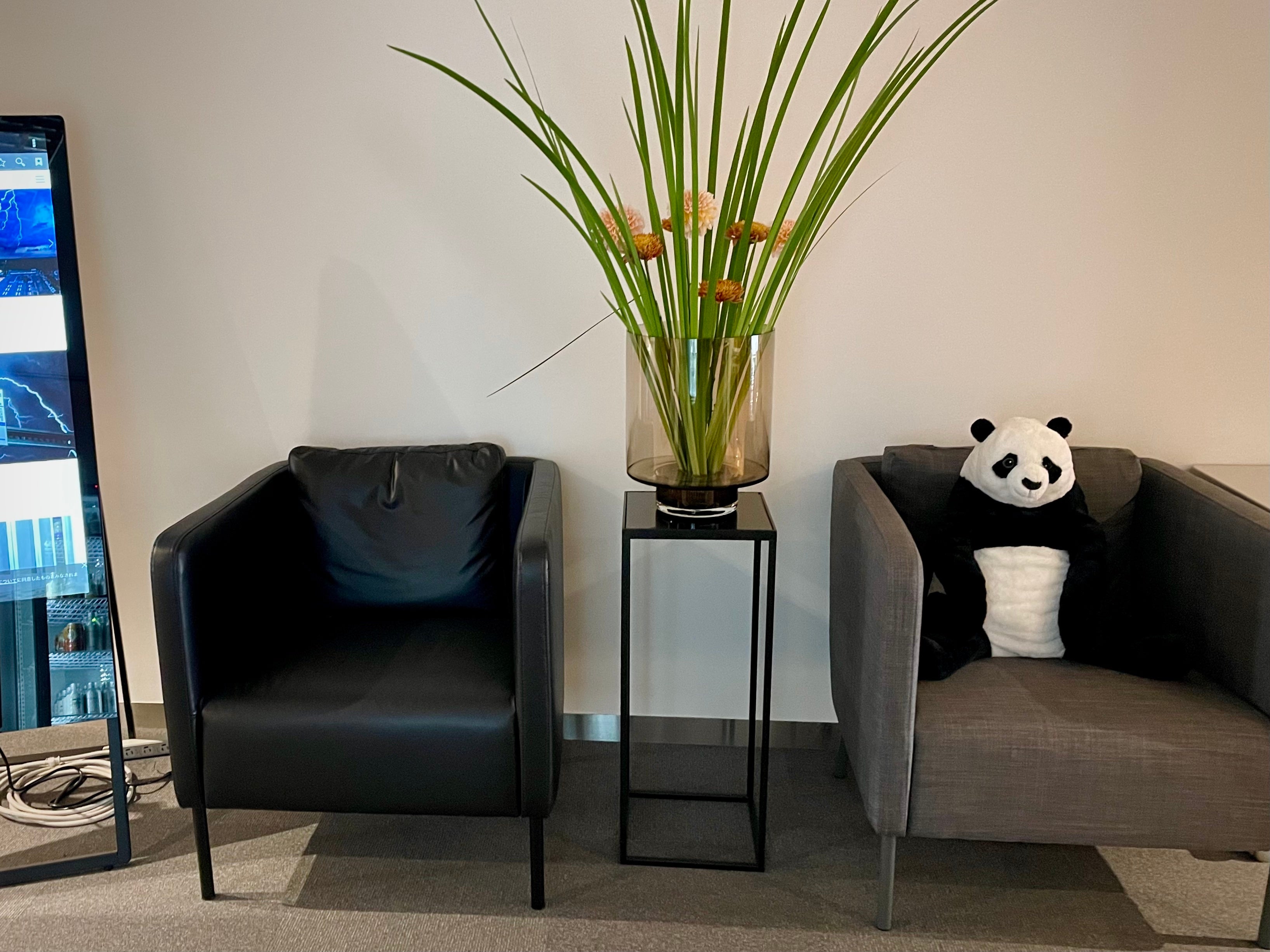 フリードリンクエリアでおくつろぎください♪