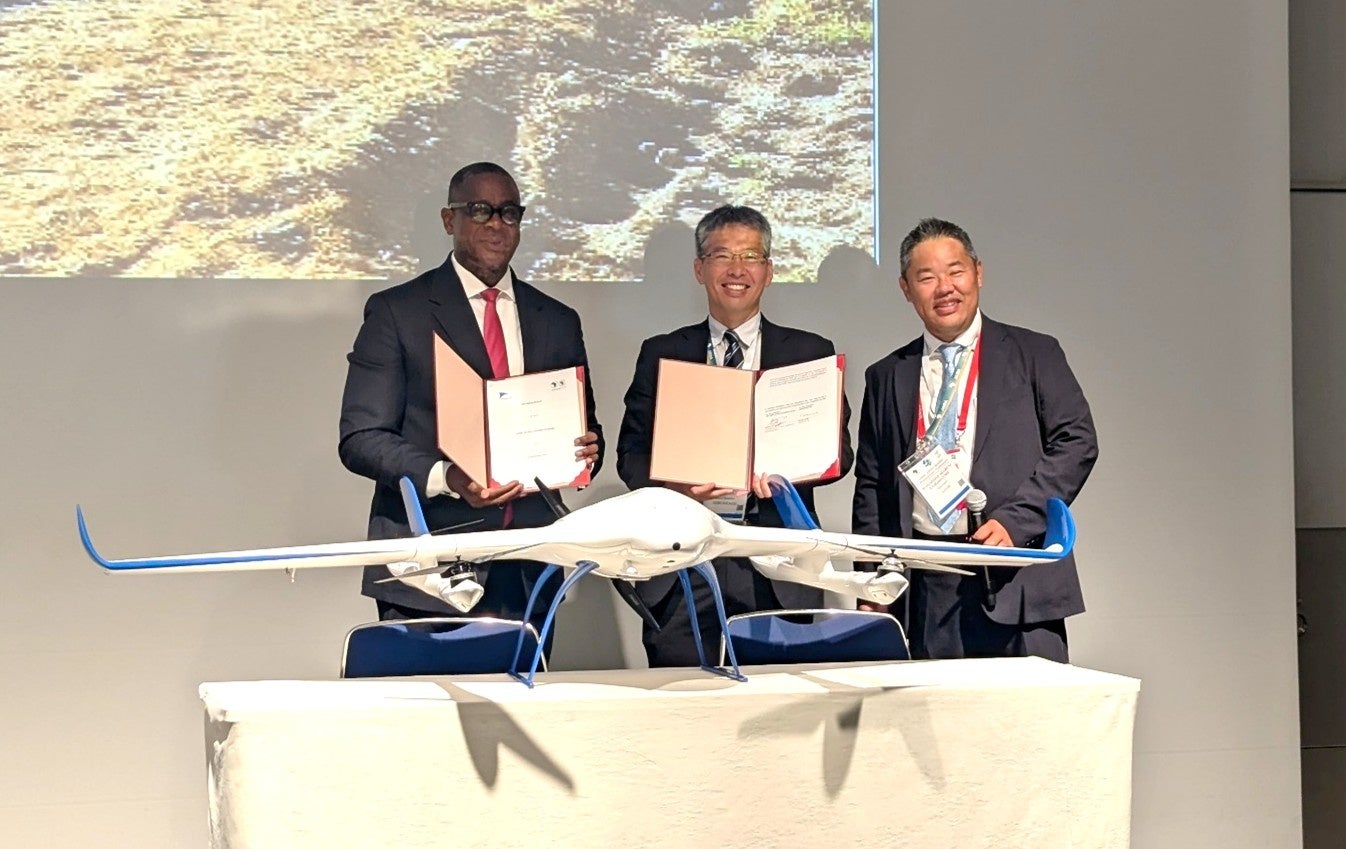 エアロセンス、アフリカ開発銀行(AfDB)とアフリカでドローンを活用したインフラ整備の推進に向けた協力の意向表明書を締結 | エアロセンス株式会社のプレスリリース