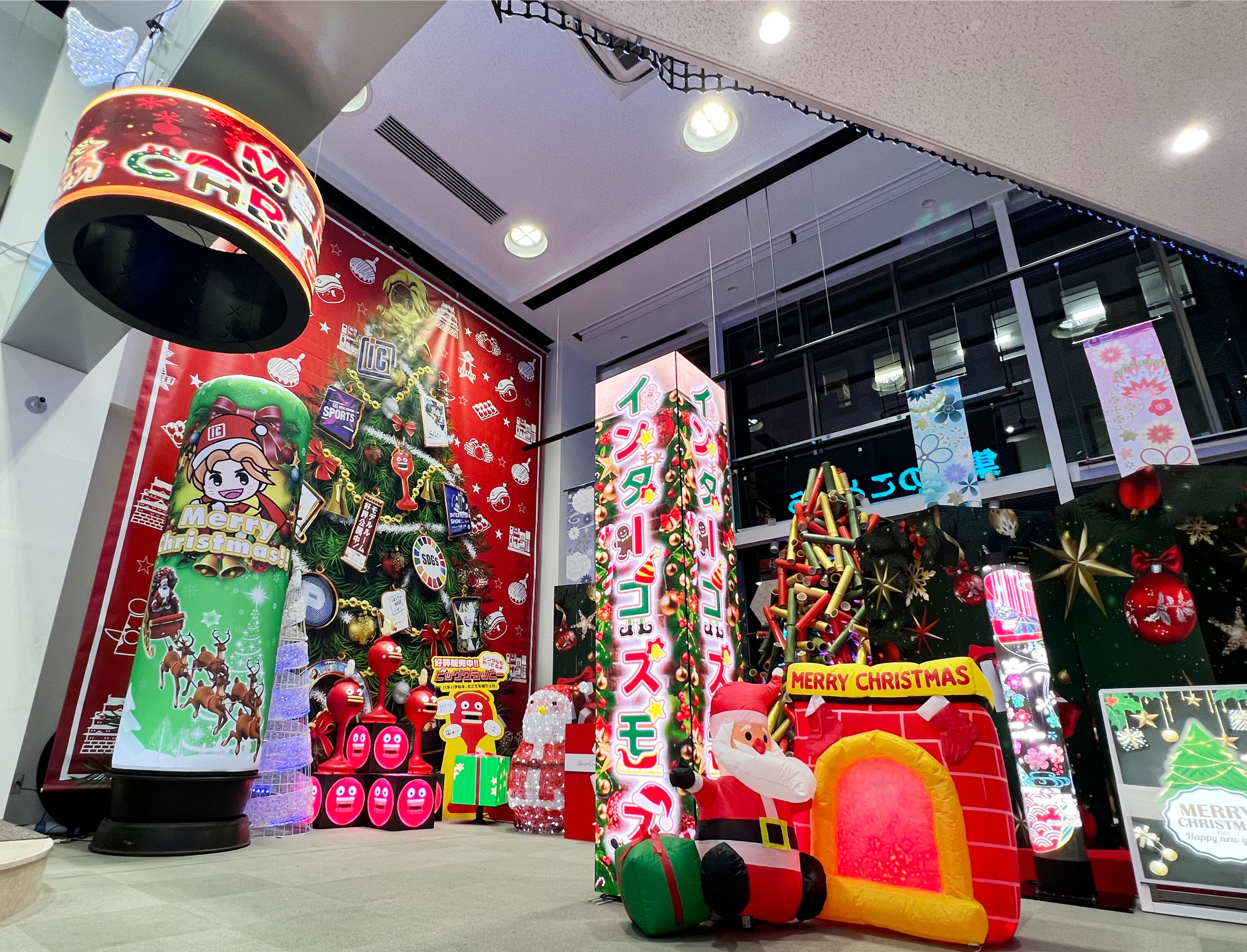 年末のクリスマス装飾に向けて豊富なラインナップでお出迎えいたします