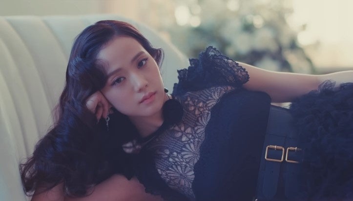 出典　JISOO 公式MV